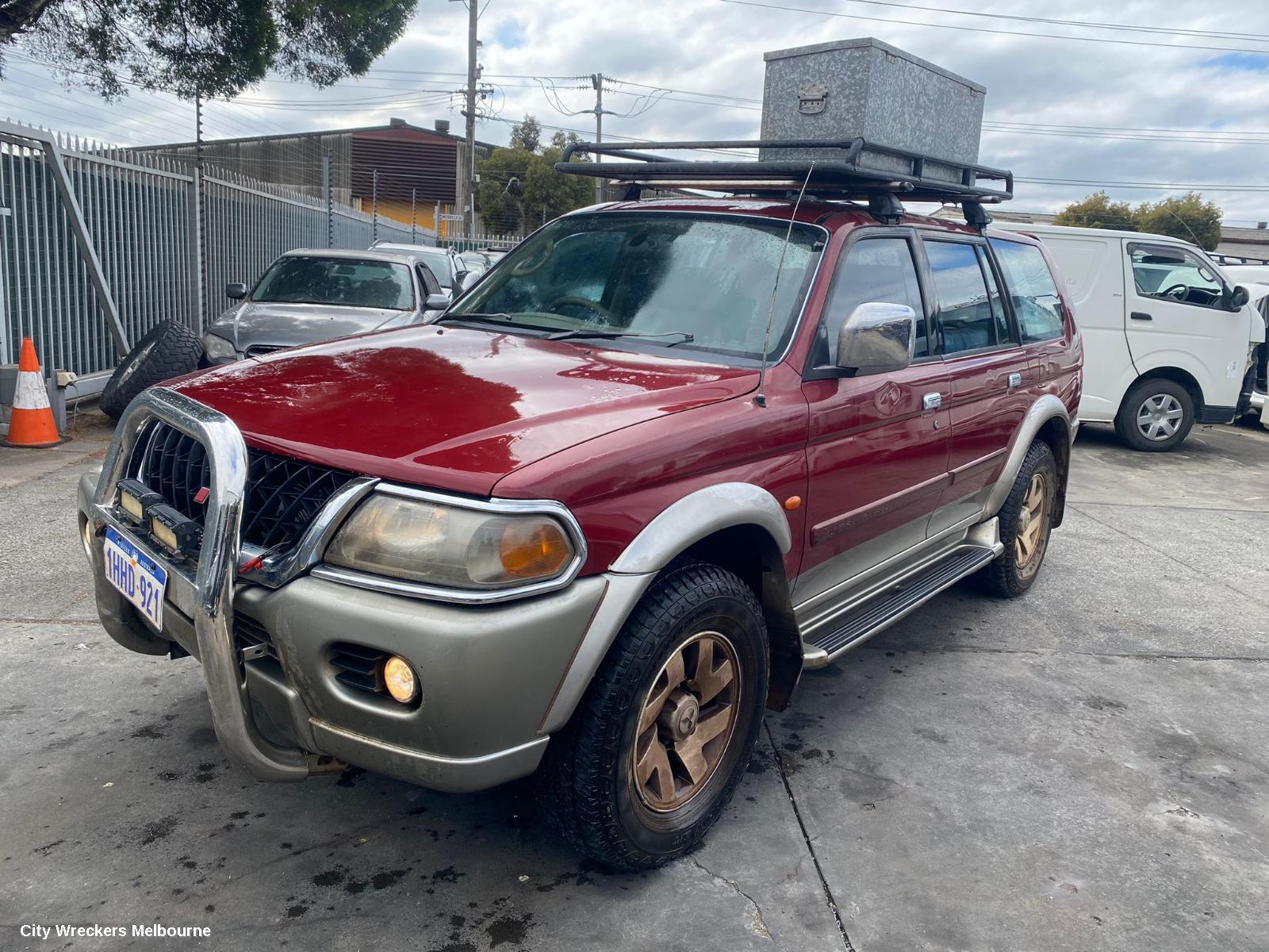 MITSUBISHI CHALLENGER RIGHT TAILLIGHT, PA, 09/2000 - 05/2004