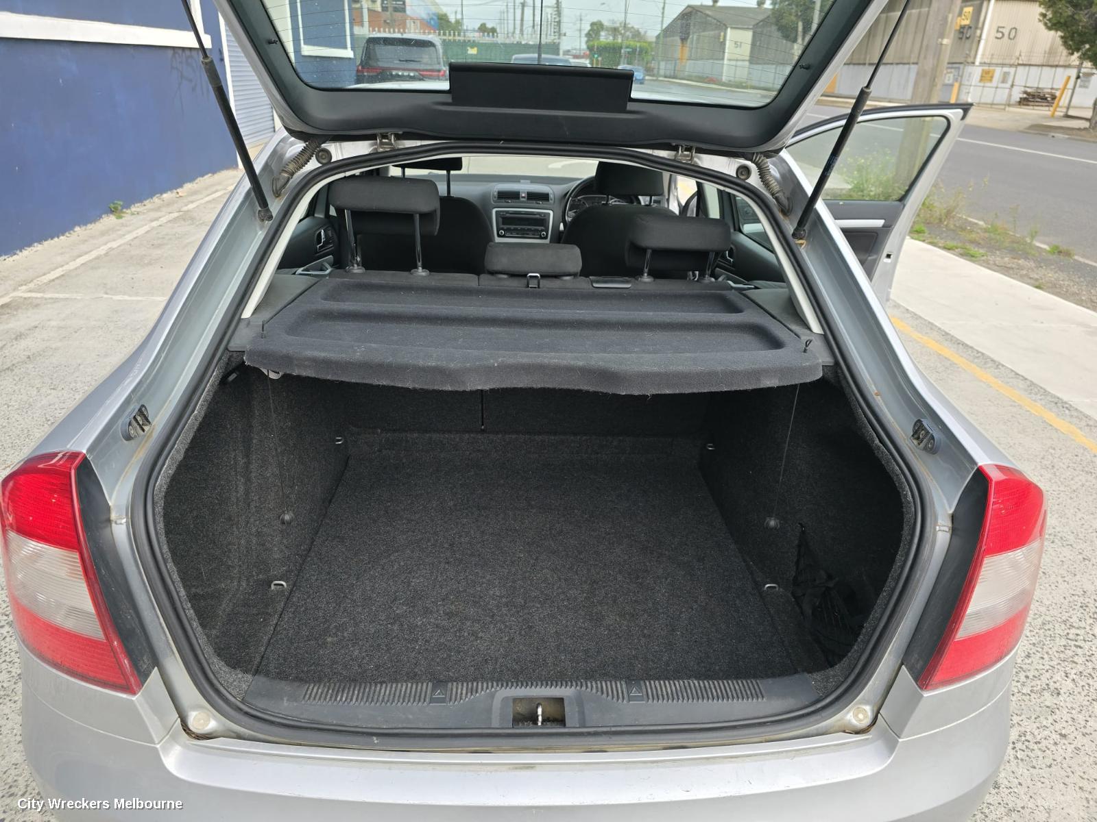 SKODA OCTAVIA SUNVISOR, 1Z, RH SIDE, 01/2004 - 10/2013