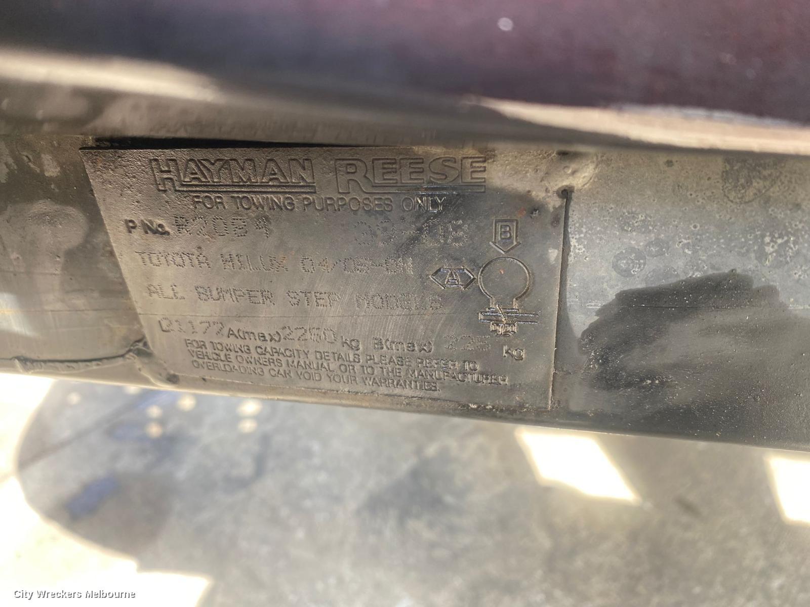 TOYOTA HILUX RIGHT GUARD, NON FLARED, W/ INDICATOR TYPE, 02/2005 - 06/2011