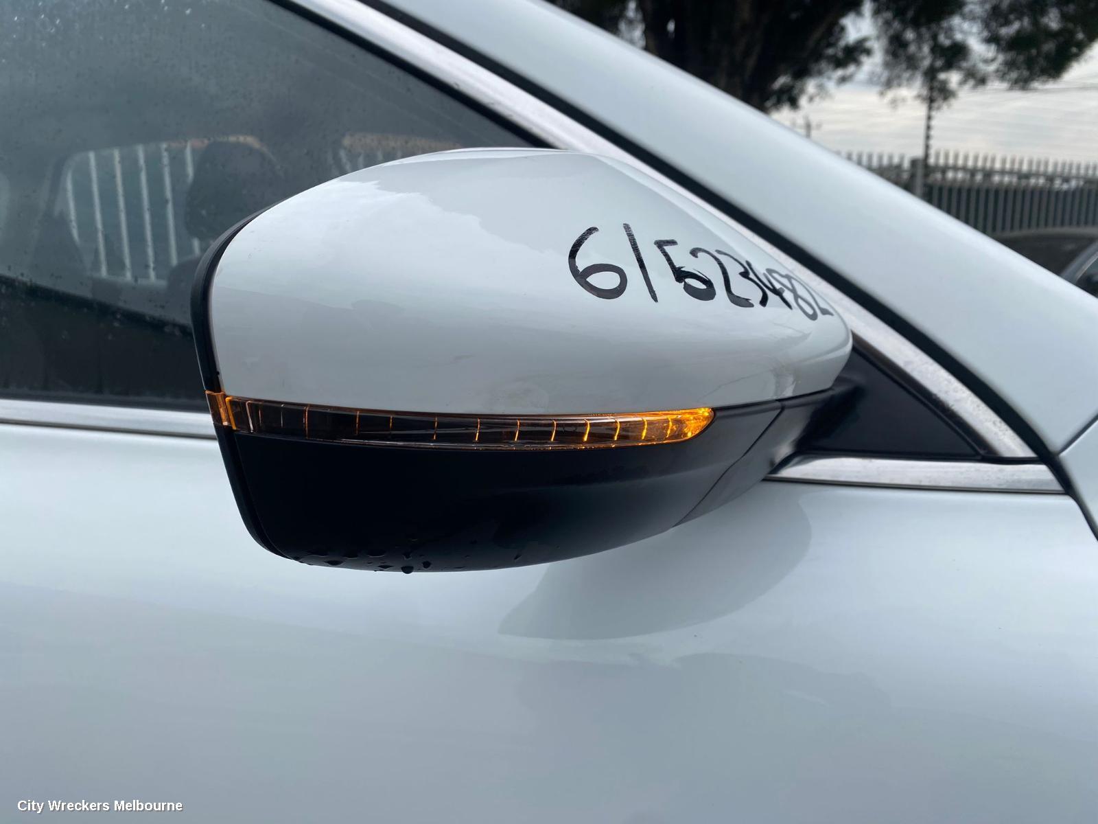 MG HS HEADREST, SAS23, 08/2019 - 12/2024