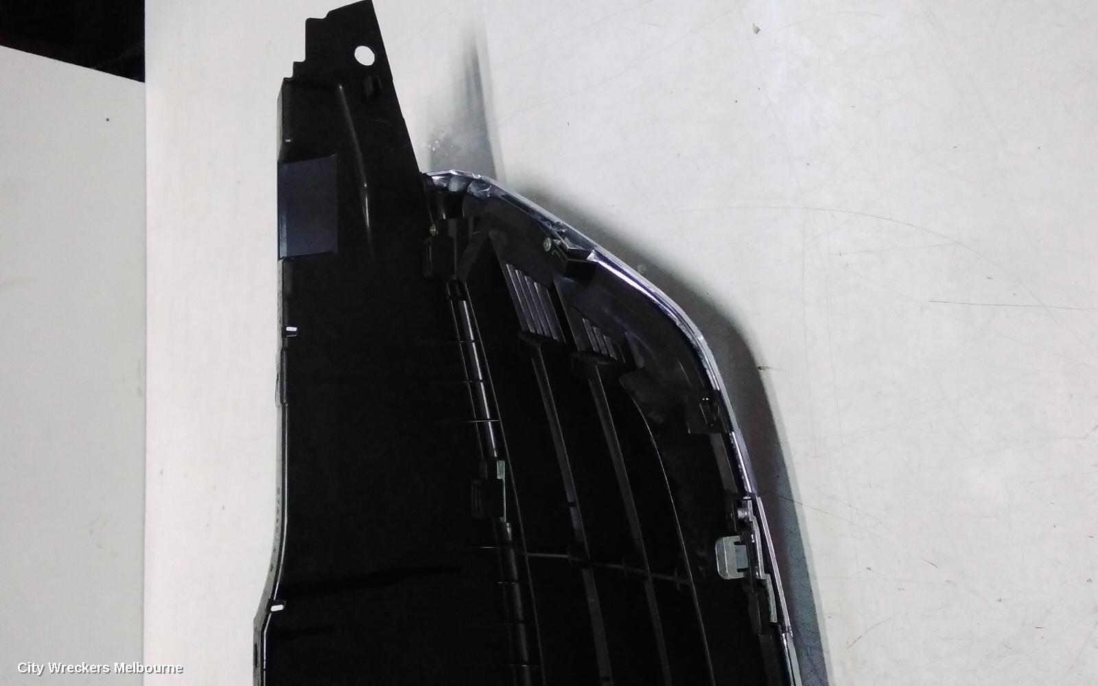 MAZDA MPV GRILLE, LW, 08/1999 - 11/2003
