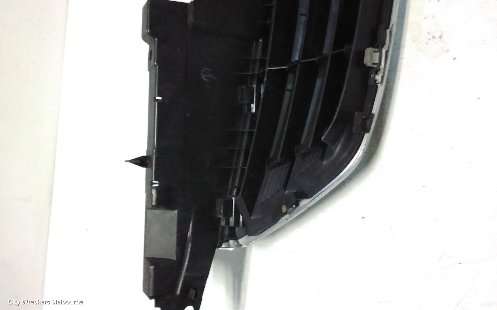 MAZDA MPV GRILLE, LW, 08/1999 - 11/2003