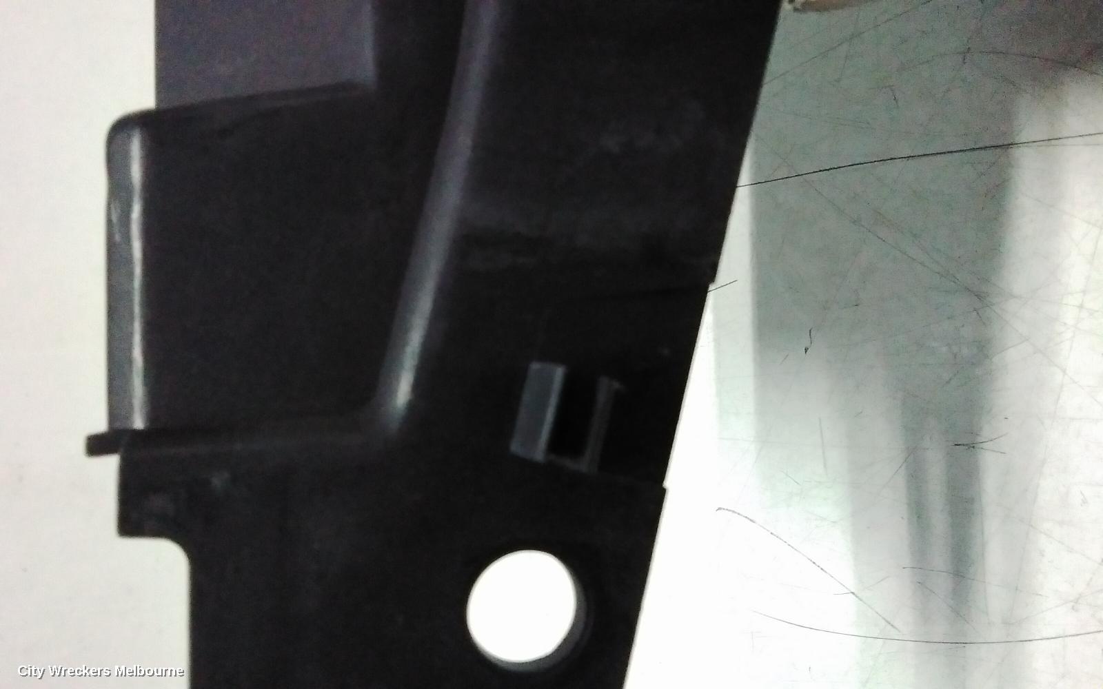 MAZDA MPV GRILLE, LW, 08/1999 - 11/2003