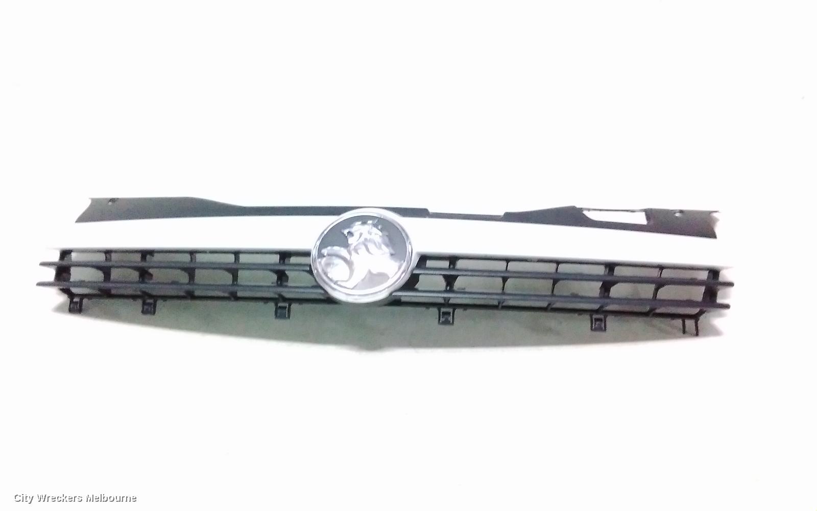 HOLDEN ASTRA GRILLE, AH, RADIATOR GRILLE, HATCH, SRI TURBO, COLOUR CODED TYPE, 11/2006 - 08/2009