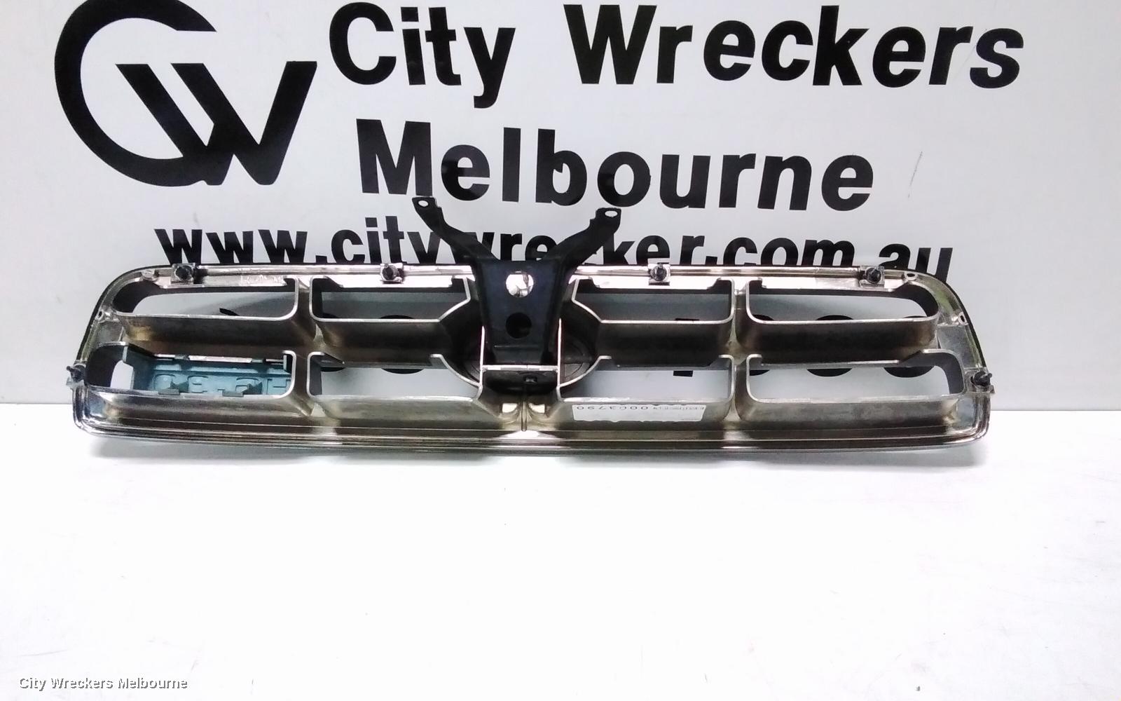 SUBARU OUTBACK GRILLE, 3RD GEN 07/2001 - 08/2003