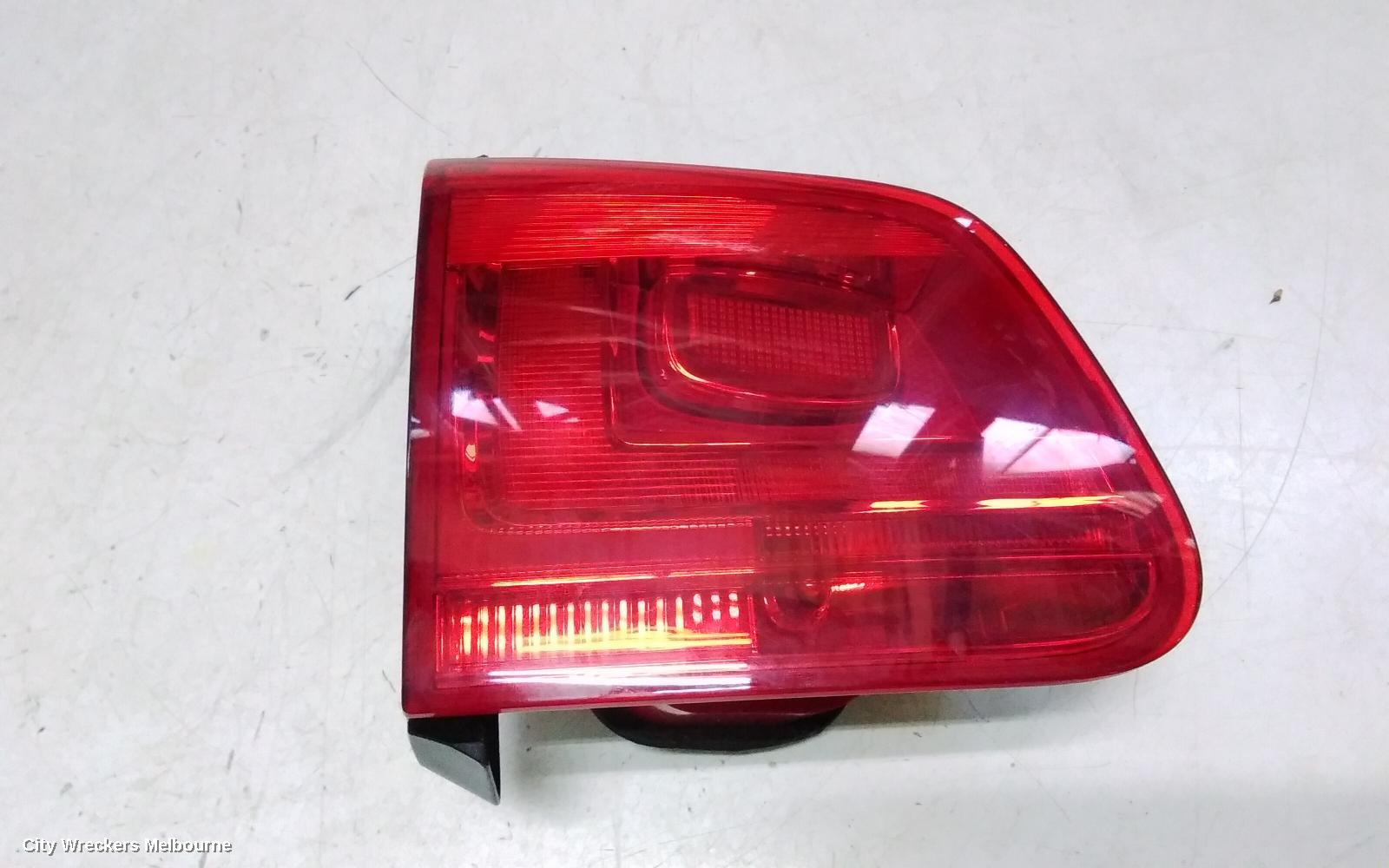 VOLKSWAGEN TIGUAN REAR GARNISH, TAILGATE LAMP (LH SIDE), 5N, 07/2011 - 08/2016