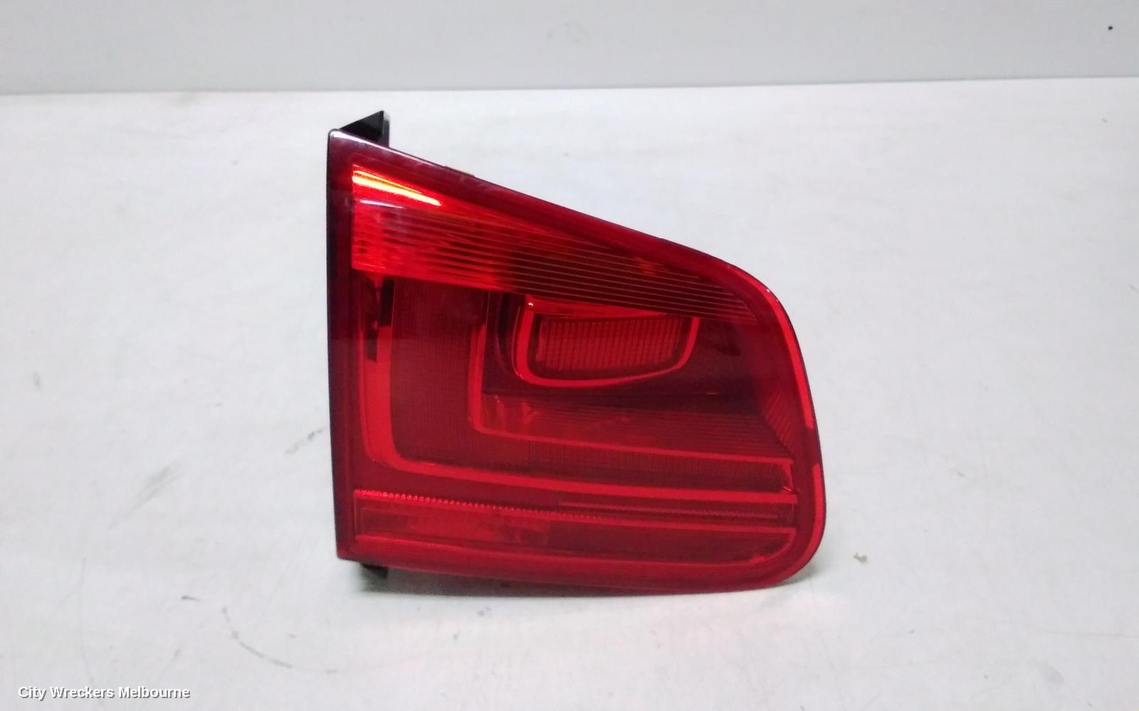 VOLKSWAGEN TIGUAN REAR GARNISH, TAILGATE LAMP (LH SIDE), 5N, 07/2011 - 08/2016