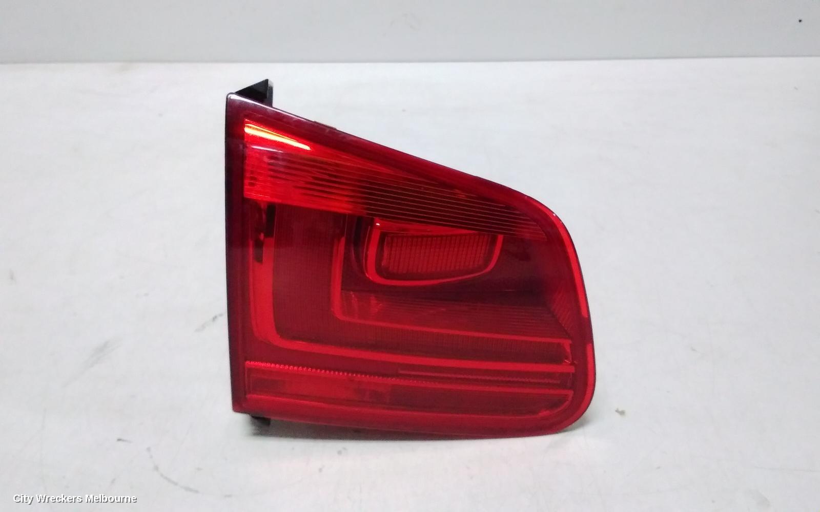 VOLKSWAGEN TIGUAN REAR GARNISH, TAILGATE LAMP (LH SIDE), 5N, 07/2011 - 08/2016