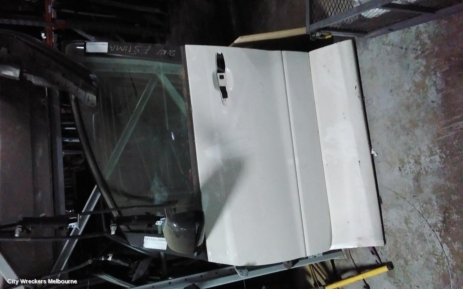 TOYOTA ESTIMA LEFT FRONT DOOR, XR30/XR40, AERAS TYPE (W/ MOULD HOLES), 00-06 (IMPORT)