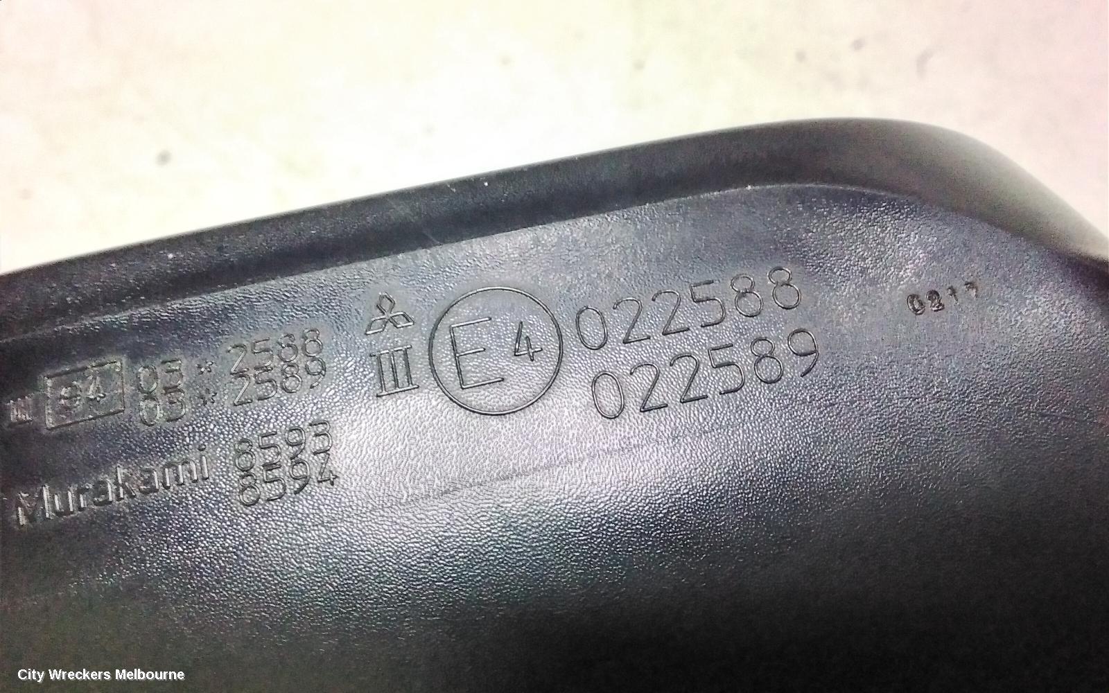 MITSUBISHI OUTLANDER LEFT DOOR MIRROR, ZH, NON FLASHER TYPE, 09/2009 - 10/2012