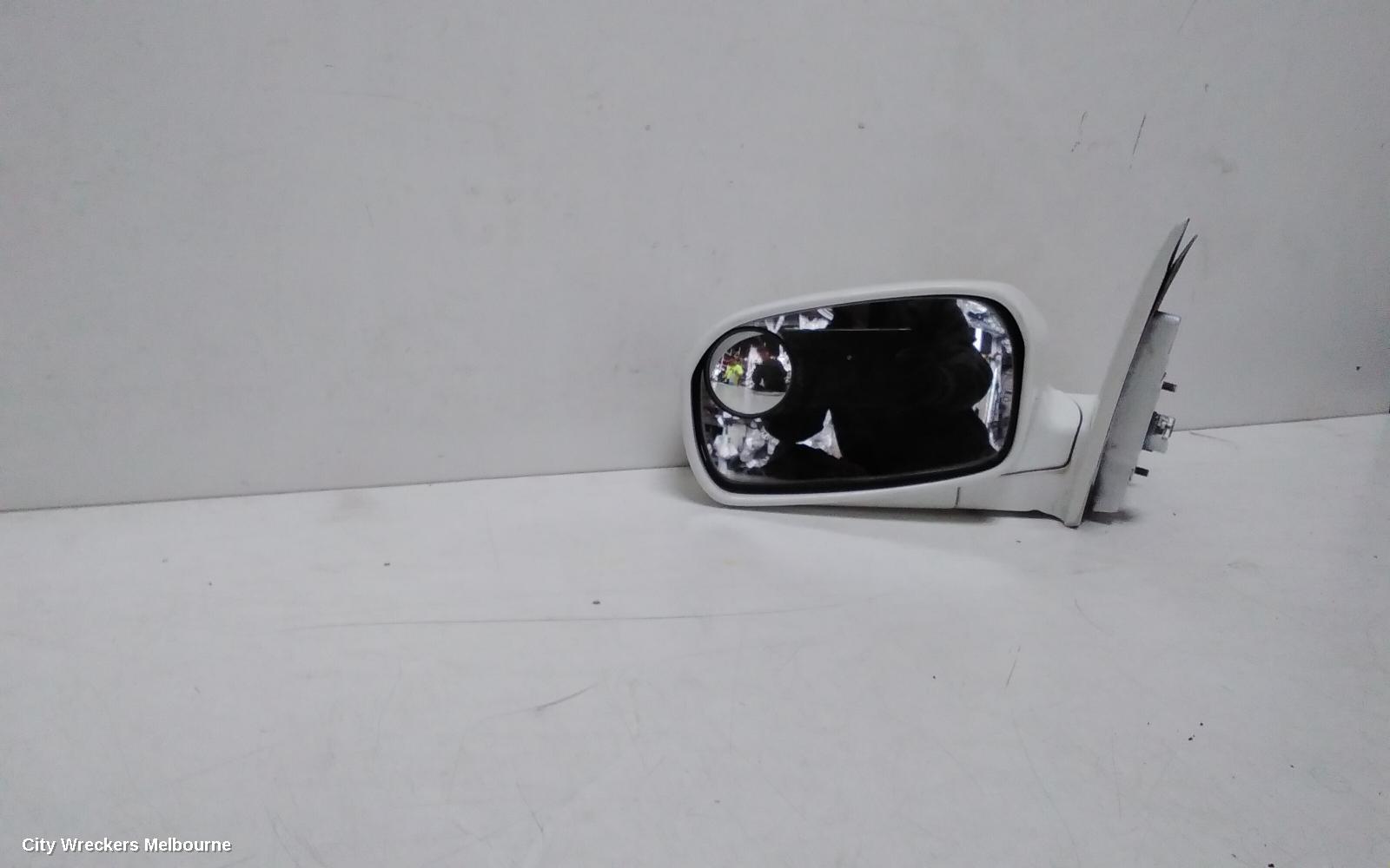 HONDA CIVIC LEFT DOOR MIRROR, 7TH GEN, SEDAN, 3 WIRE TYPE, 11/2000 - 12/2005