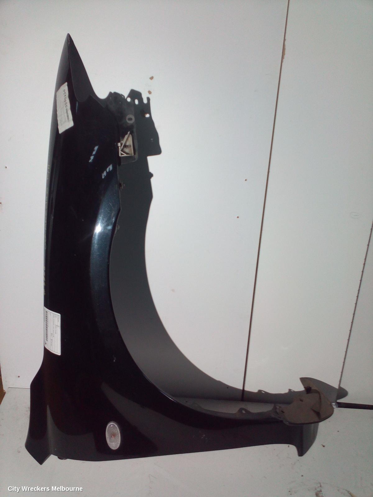 MAZDA 6 RIGHT GUARD, GG/GY, STANDARD TYPE, 09/2002 - 01/2008