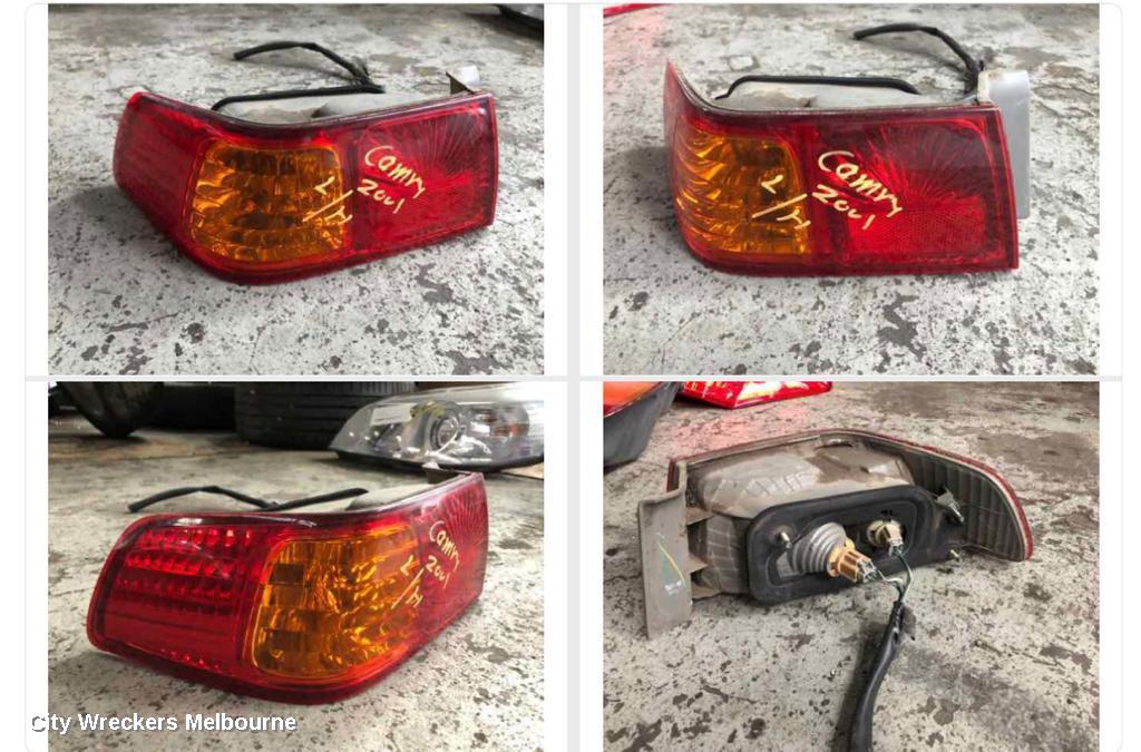 TOYOTA CAMRY LEFT TAILLIGHT, SK20, SEDAN, 10/2000 - 08/2002