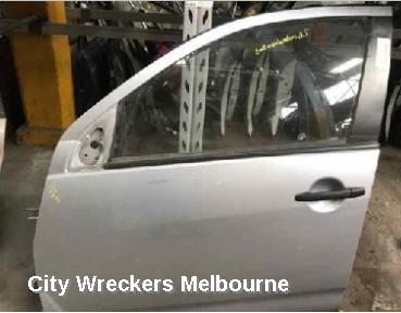 MITSUBISHI OUTLANDER LEFT REAR DOOR/SLIDING, ZG, 11/2006 - 09/2009