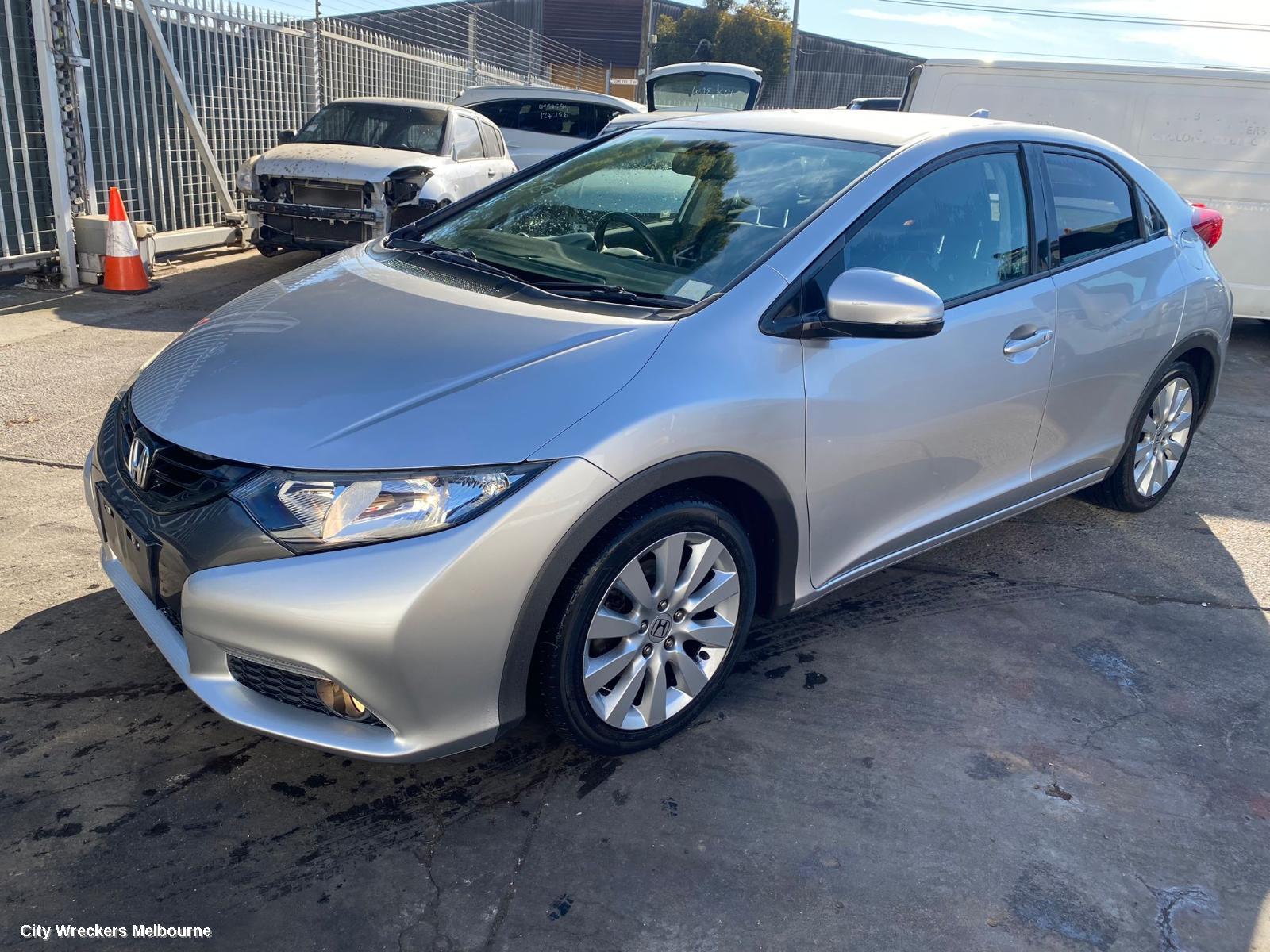 HONDA CIVIC LEFT FRONT DOOR, 9TH GEN, HATCH (VIN SHHFK), 06/2012 - 03/2015