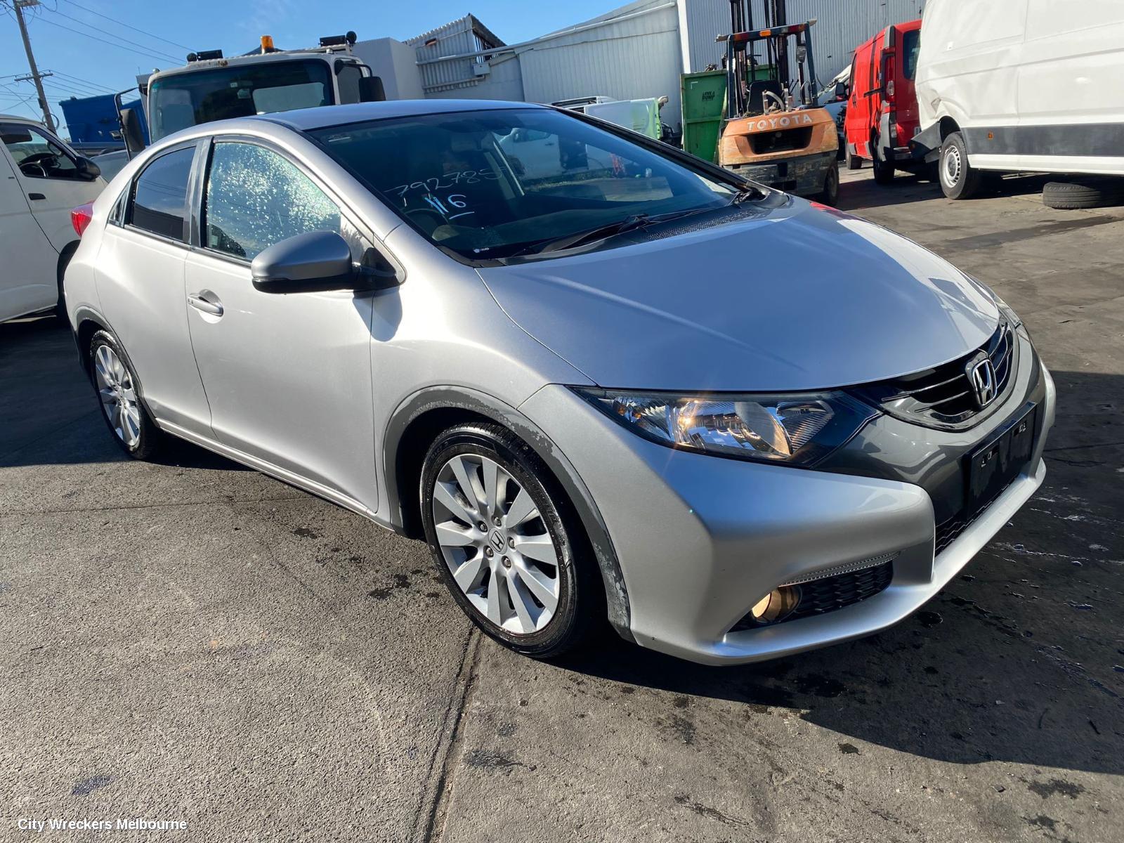 HONDA CIVIC LEFT FRONT DOOR, 9TH GEN, HATCH (VIN SHHFK), 06/2012 - 03/2015
