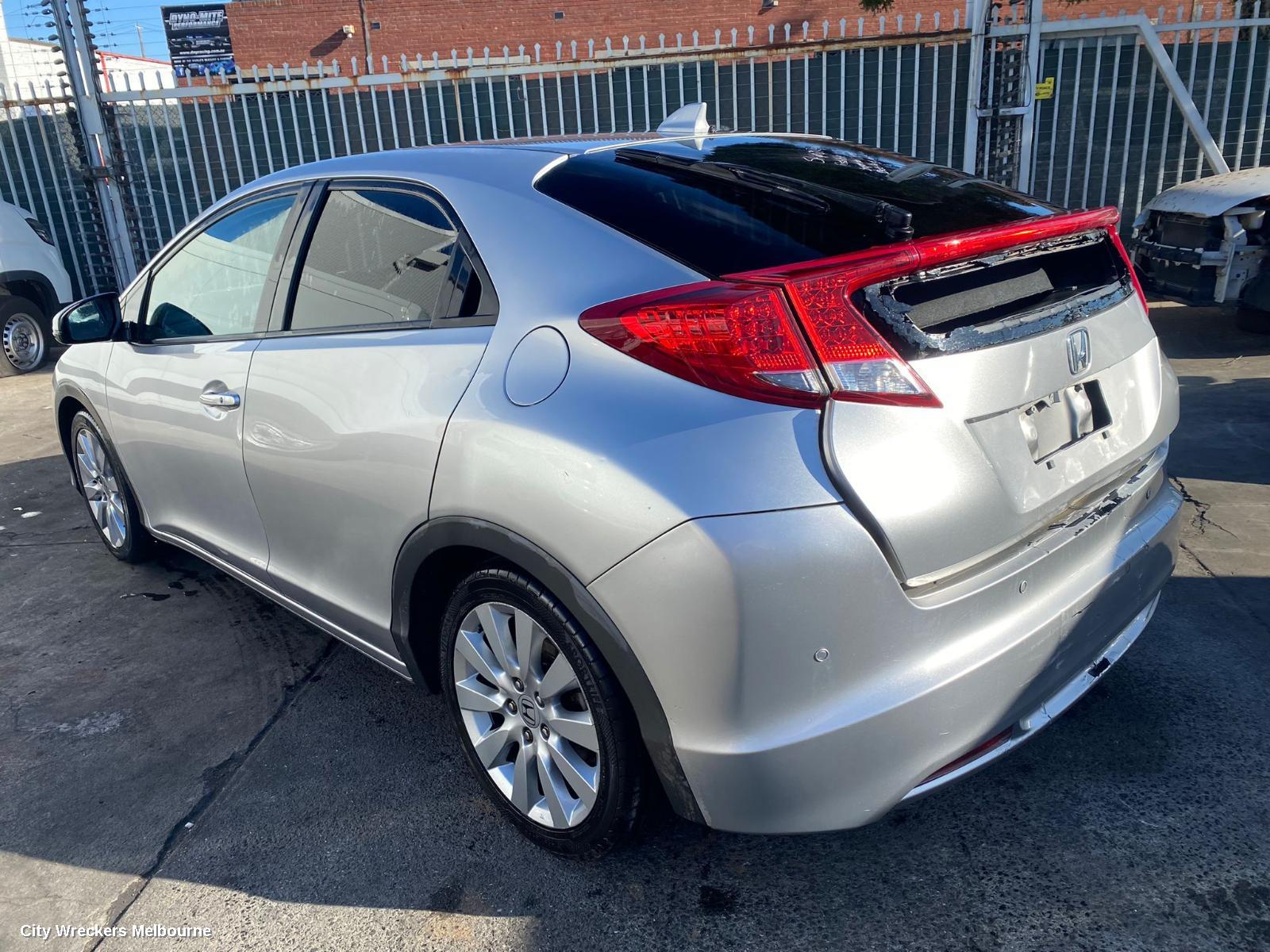HONDA CIVIC LEFT FRONT DOOR, 9TH GEN, HATCH (VIN SHHFK), 06/2012 - 03/2015