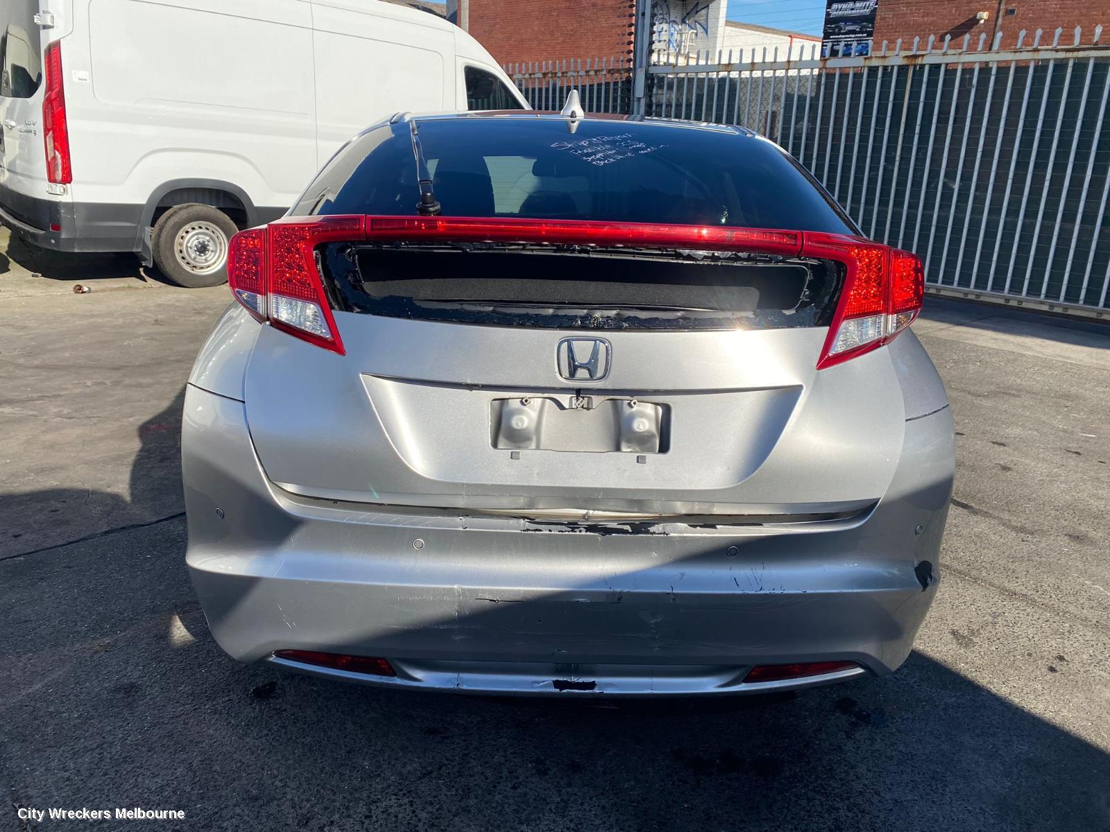 HONDA CIVIC LEFT FRONT DOOR, 9TH GEN, HATCH (VIN SHHFK), 06/2012 - 03/2015