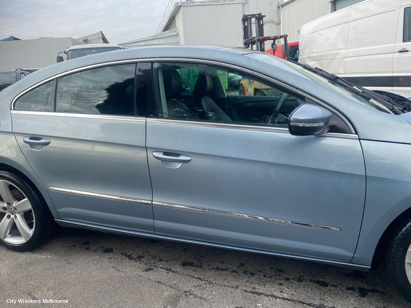 VOLKSWAGEN PASSAT LEFT FRONT DOOR, 3CC, SEDAN, 08/2008 - 12/2016