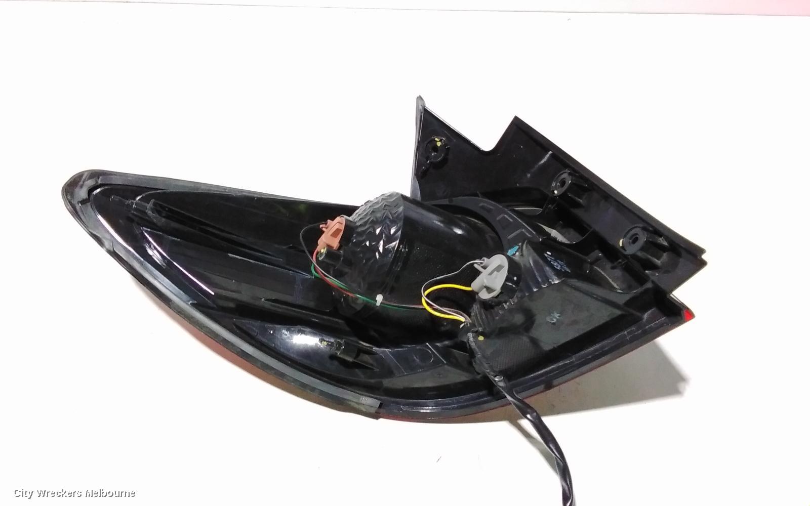 HOLDEN CRUZE RIGHT TAILLIGHT, JH, HATCH, IN BODY, 03/2011 - 01/2017