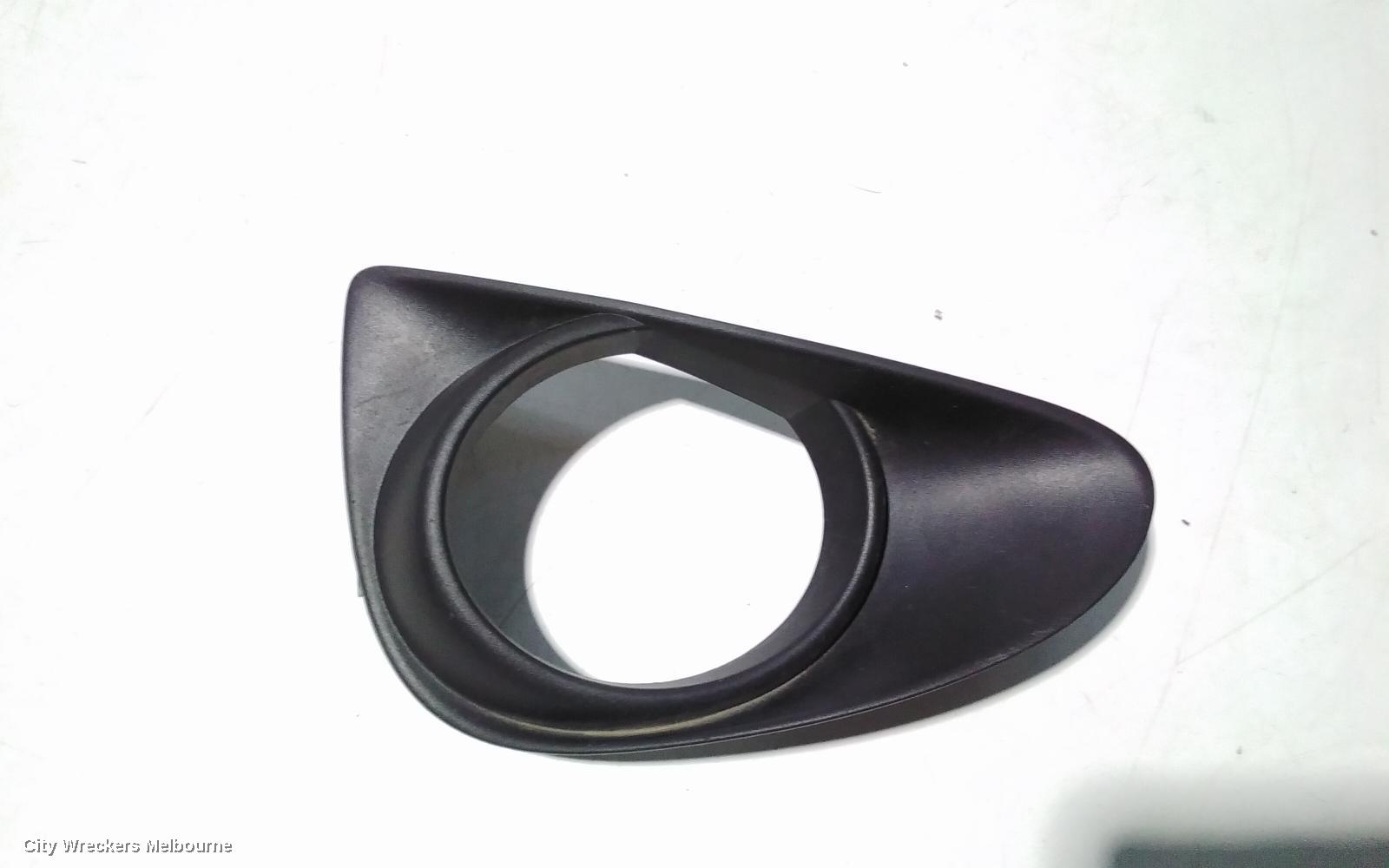 TOYOTA YARIS RIGHT INDICATOR/FOG/SIDE, BUMPER FOGLAMP, NCP9#, 10/2005 - 06/2016 (AUS ONLY)