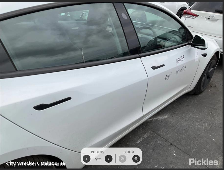 TESLA MODEL 3 RIGHT FRONT WINDOW REG/MOTOR, 1ST GEN, 06/2019 ONWARDS