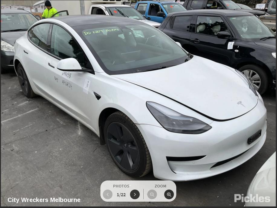 TESLA MODEL 3 RIGHT FRONT WINDOW REG/MOTOR, 1ST GEN, 06/2019 ONWARDS
