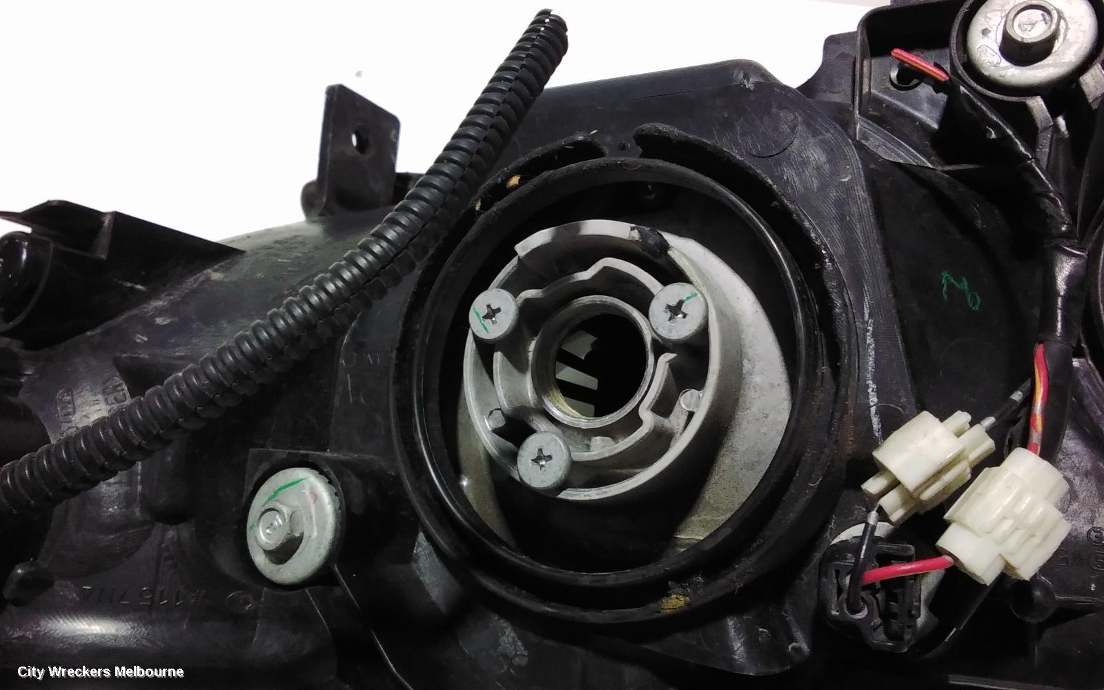 HONDA CIVIC RIGHT HEADLAMP, 7TH GEN, SEDAN, 02/2004 - 12/2005 (AUST TYPE)
