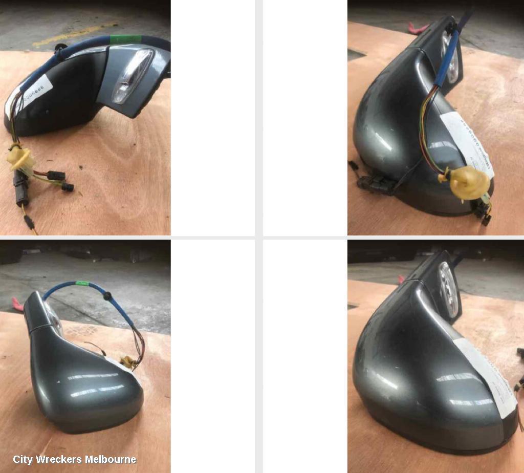 PEUGEOT 308 RIGHT DOOR MIRROR, T7, HATCH/WAGON, MANUAL FOLDING, 2 PLUG TYPE, 09/2007 - 12/2013