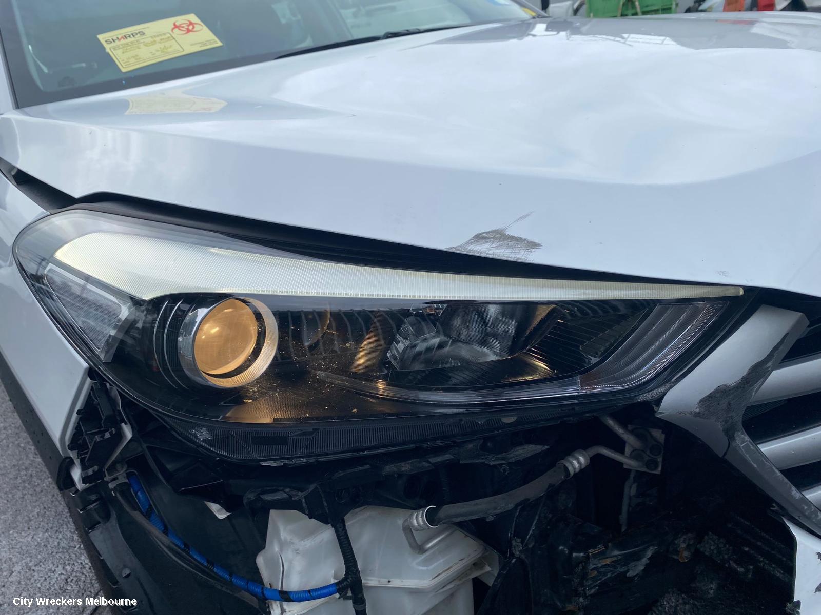 HYUNDAI TUCSON LEFT HEADLAMP, TL, ACTIVE/ACTIVE X, KOREAN BUILT (VIN KMHJ), HALOGEN TYPE, W/ DAYTIME RUNNING LAMP, 06/2015 - 06/2018