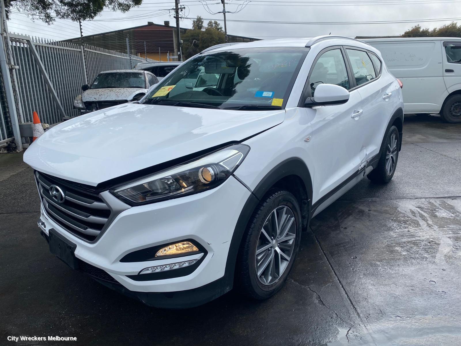 HYUNDAI TUCSON LEFT HEADLAMP, TL, ACTIVE/ACTIVE X, KOREAN BUILT (VIN KMHJ), HALOGEN TYPE, W/ DAYTIME RUNNING LAMP, 06/2015 - 06/2018