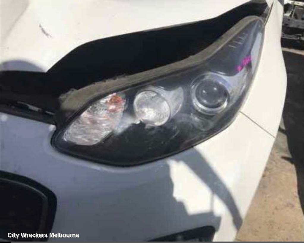 KIA SPORTAGE HIGH LEVEL STOPLIGHT, QL, 10/2015 - 08/2021