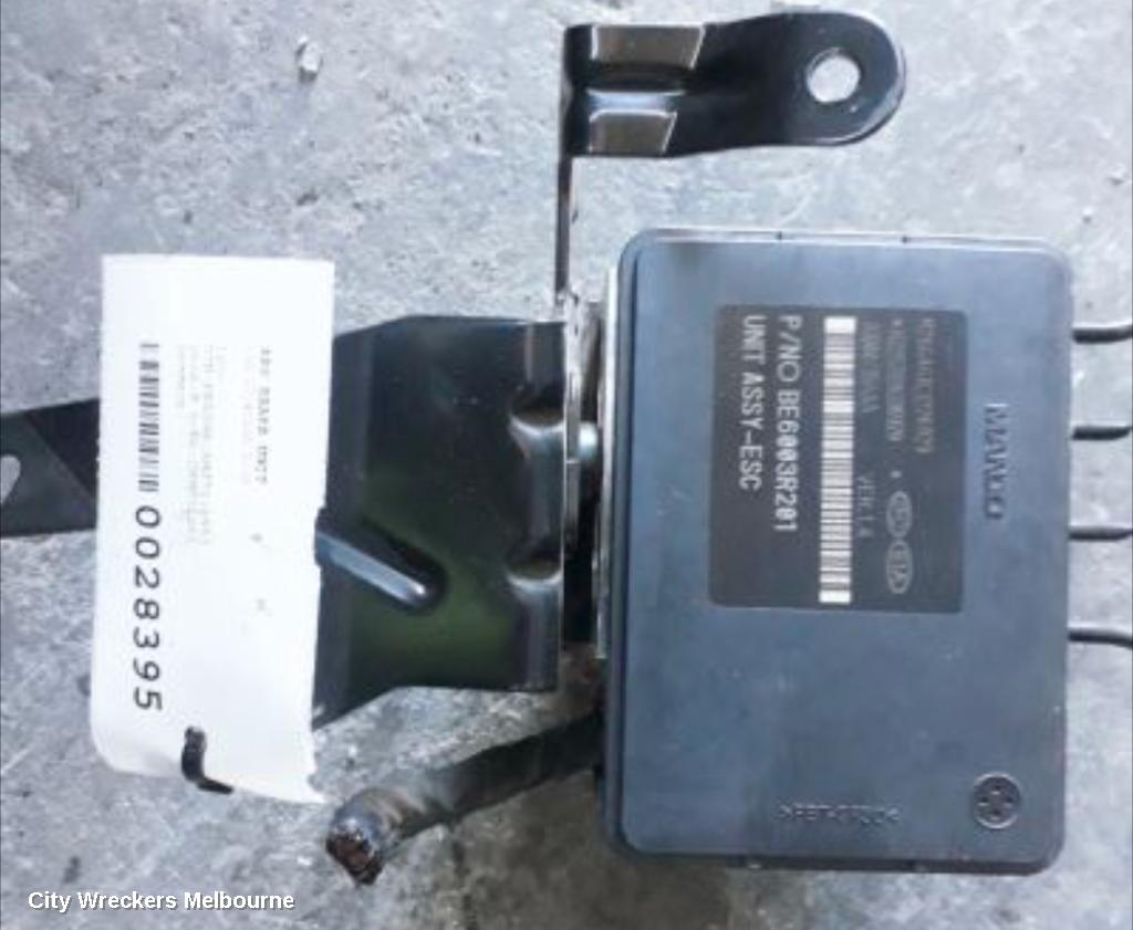 KIA SPORTAGE HIGH LEVEL STOPLIGHT, QL, 10/2015 - 08/2021