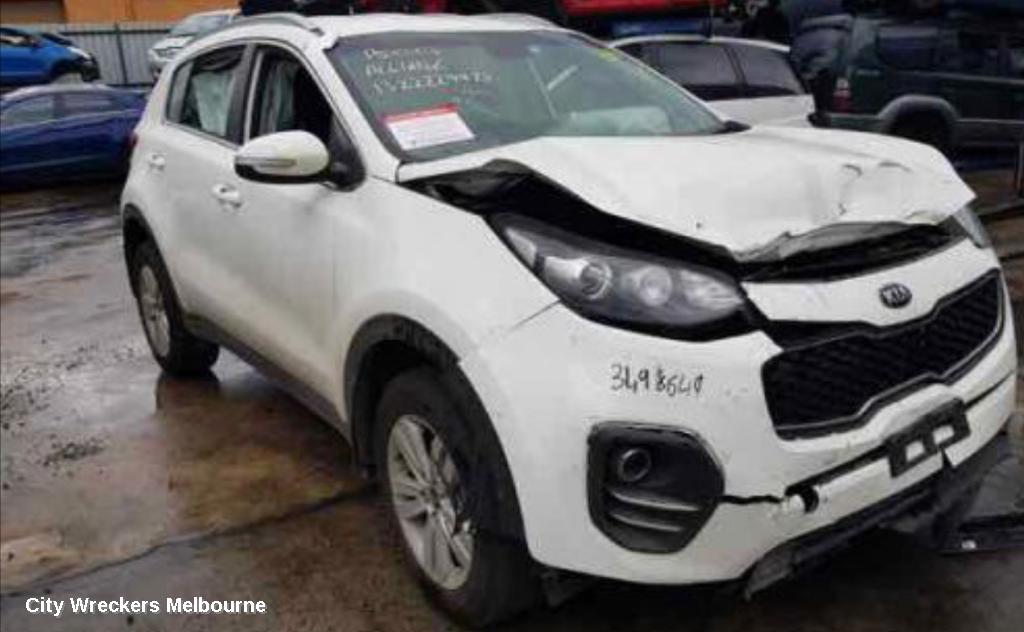 KIA SPORTAGE HIGH LEVEL STOPLIGHT, QL, 10/2015 - 08/2021