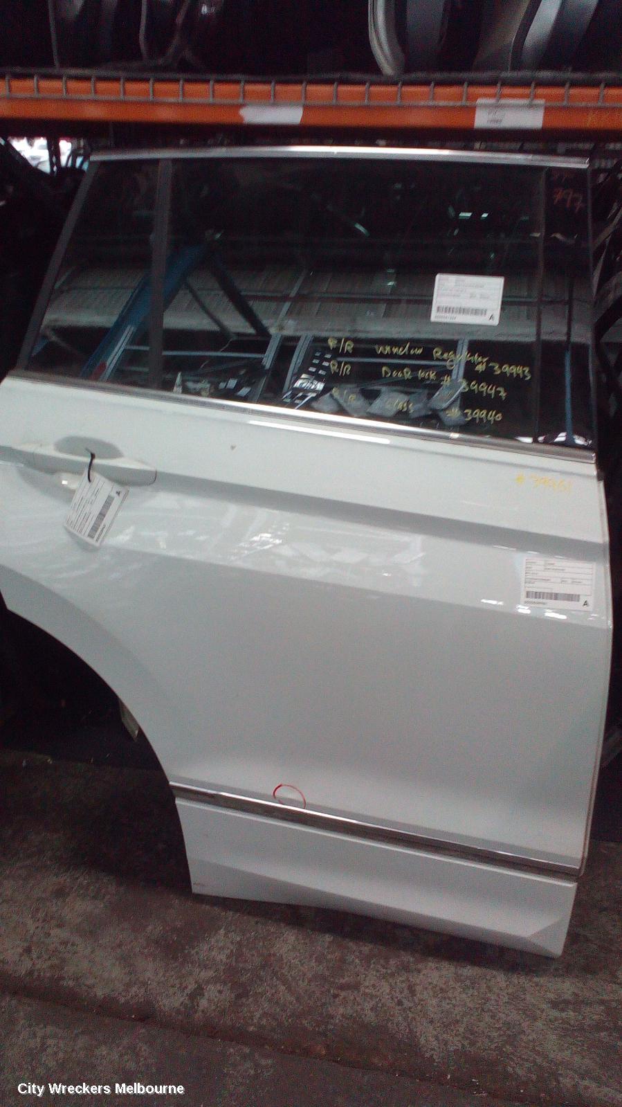 VOLKSWAGEN TIGUAN RIGHT REAR DOOR, 5NA, 06/2016 - 02/2024