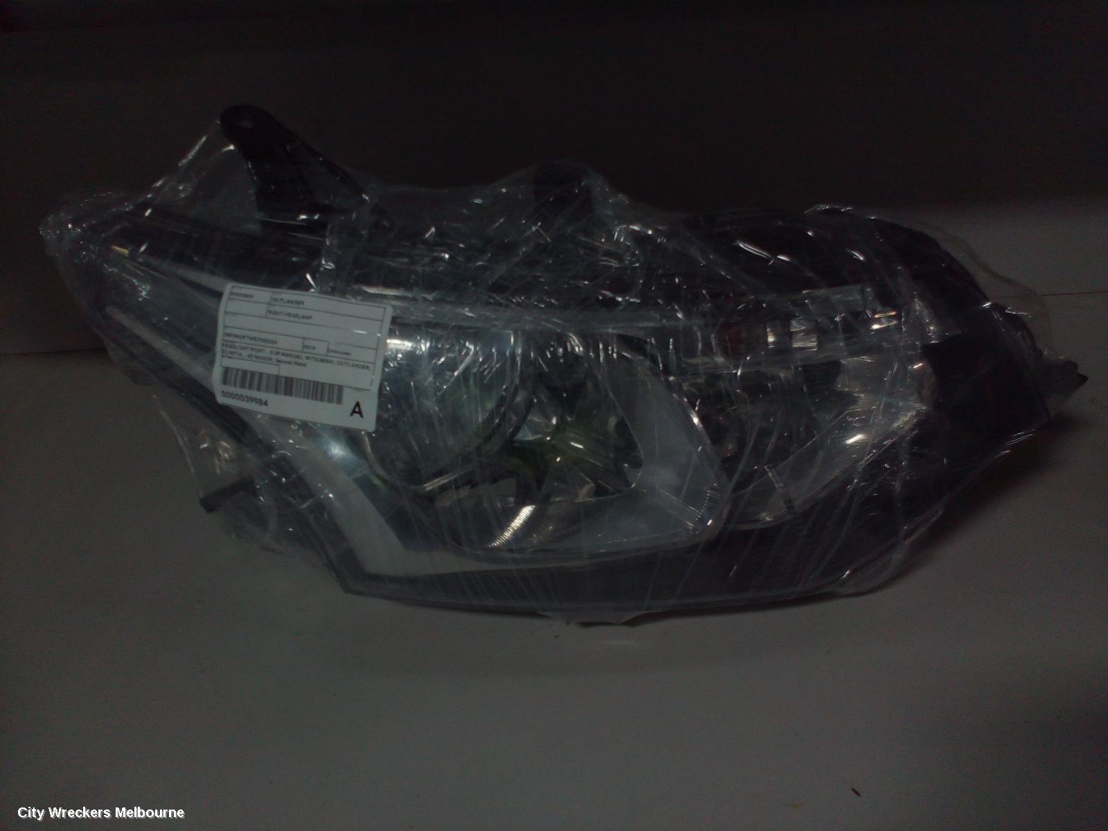 MITSUBISHI OUTLANDER RIGHT HEADLAMP, ZJ, HALOGEN, 10/2012 - 03/2015