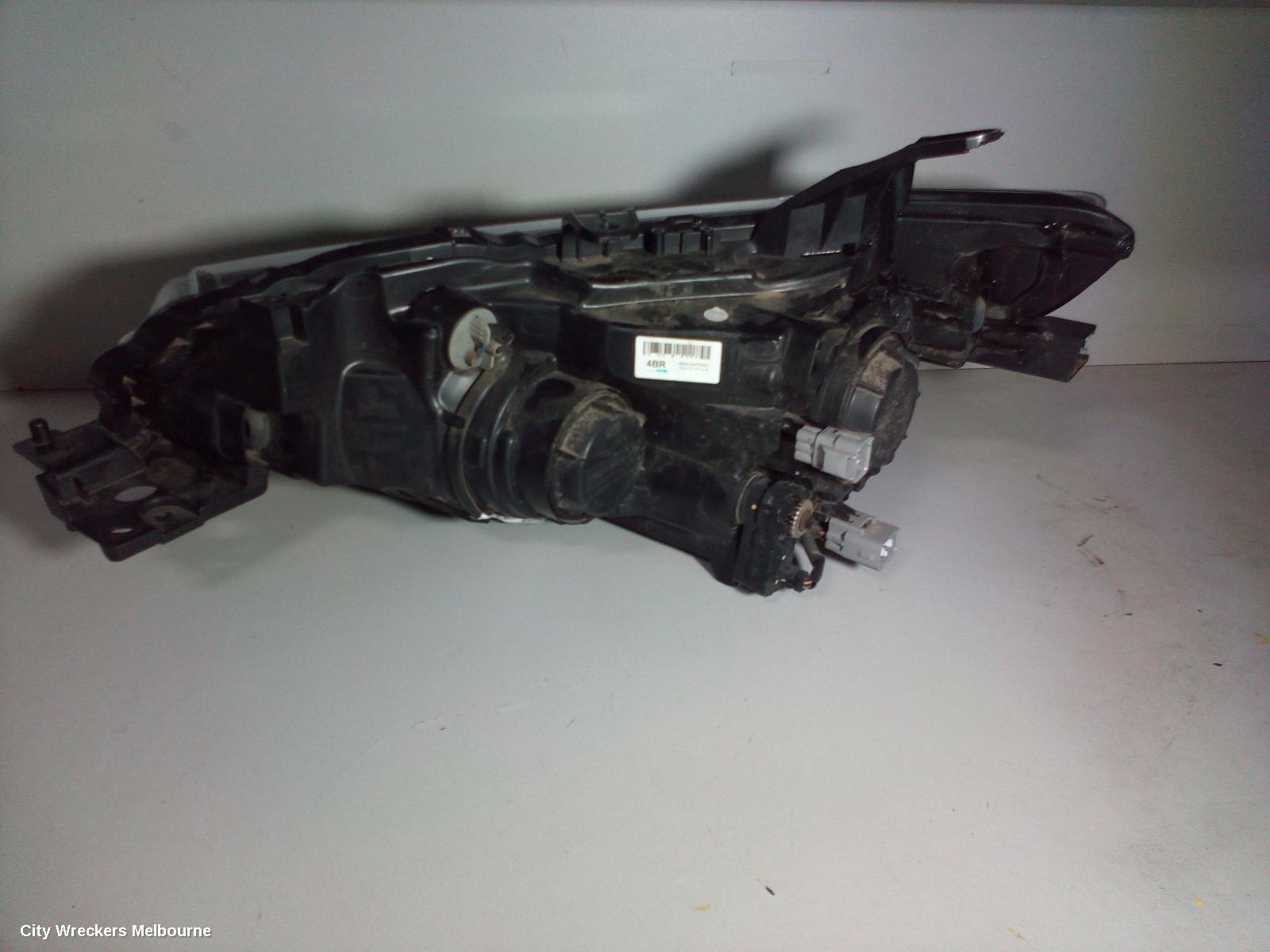 MITSUBISHI OUTLANDER RIGHT HEADLAMP, ZJ, HALOGEN, 10/2012 - 03/2015