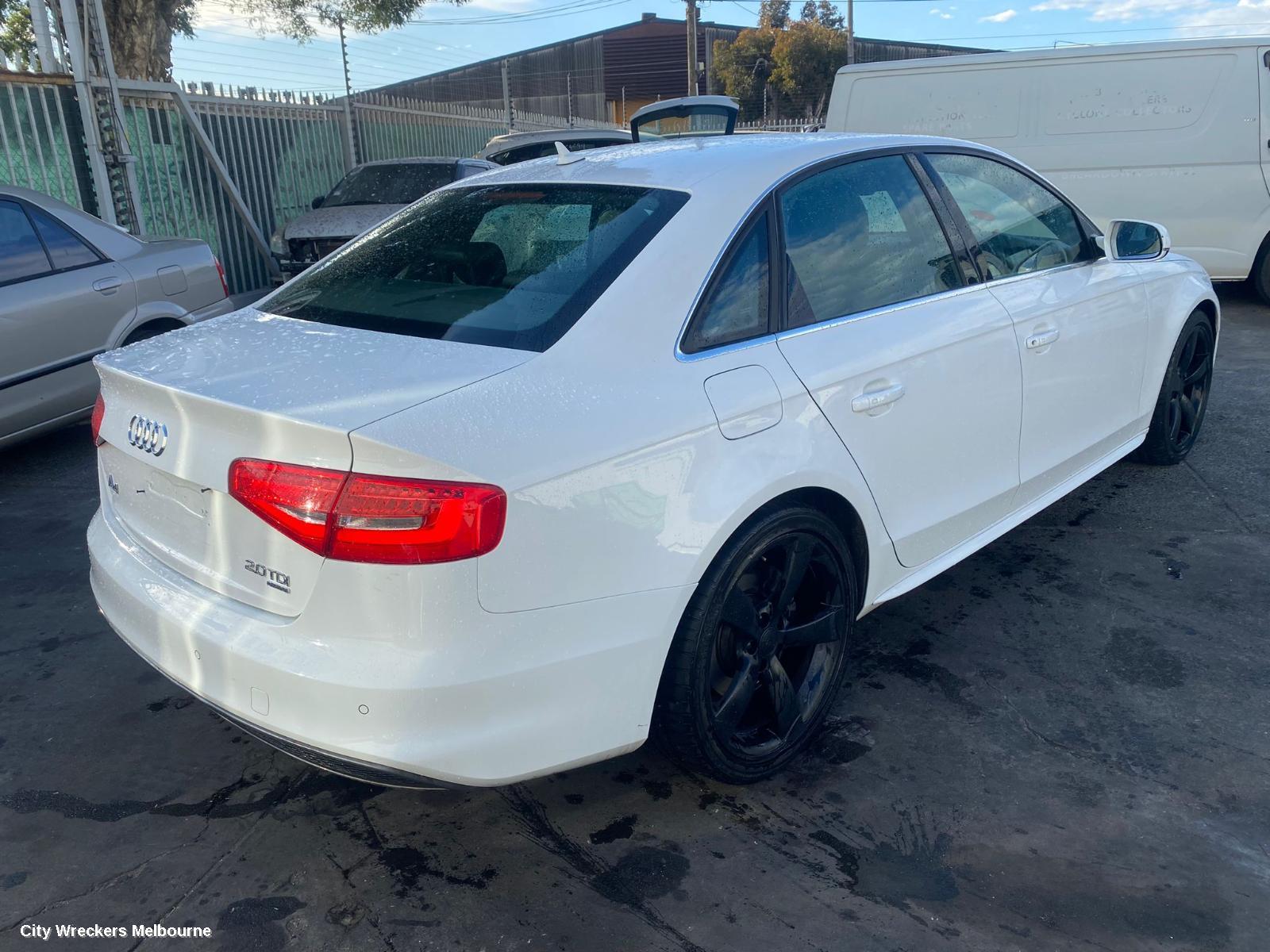 AUDI A4 RIGHT GUARD, B8 8K (A4/S4), 07/2012 - 01/2016