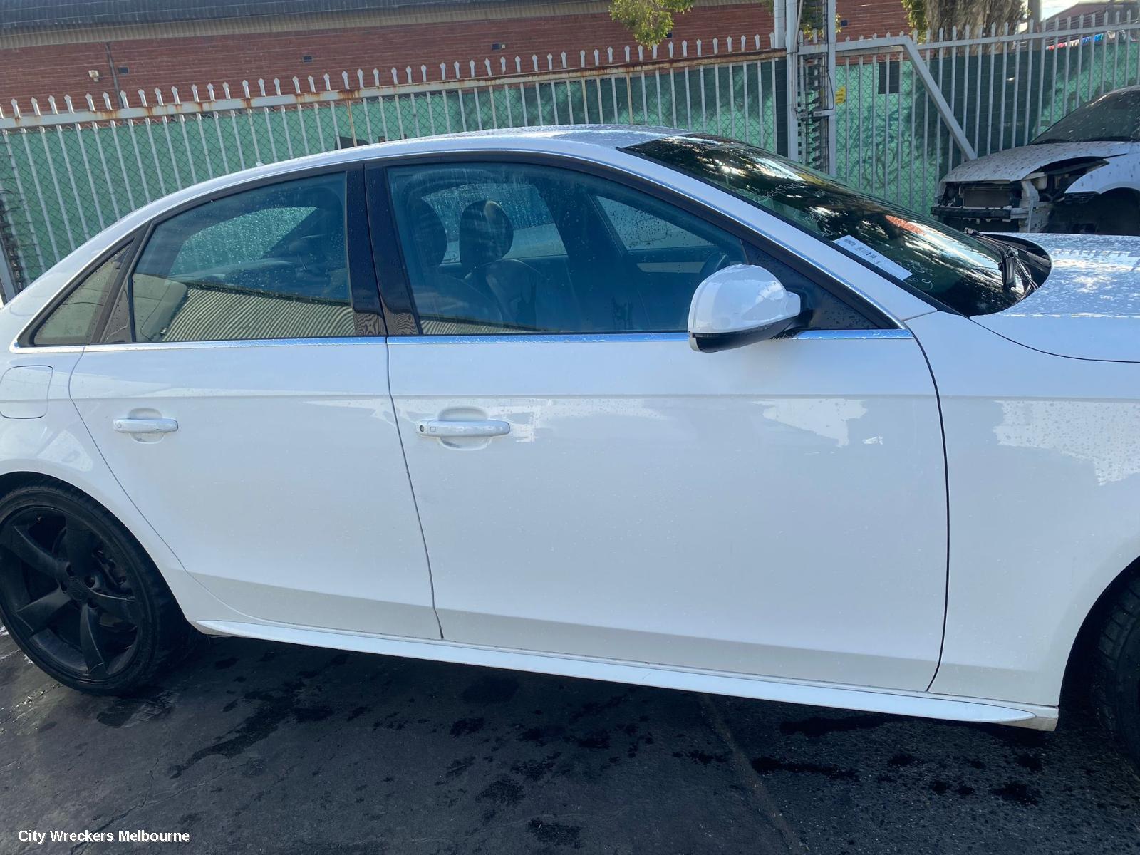 AUDI A4 RIGHT GUARD, B8 8K (A4/S4), 07/2012 - 01/2016
