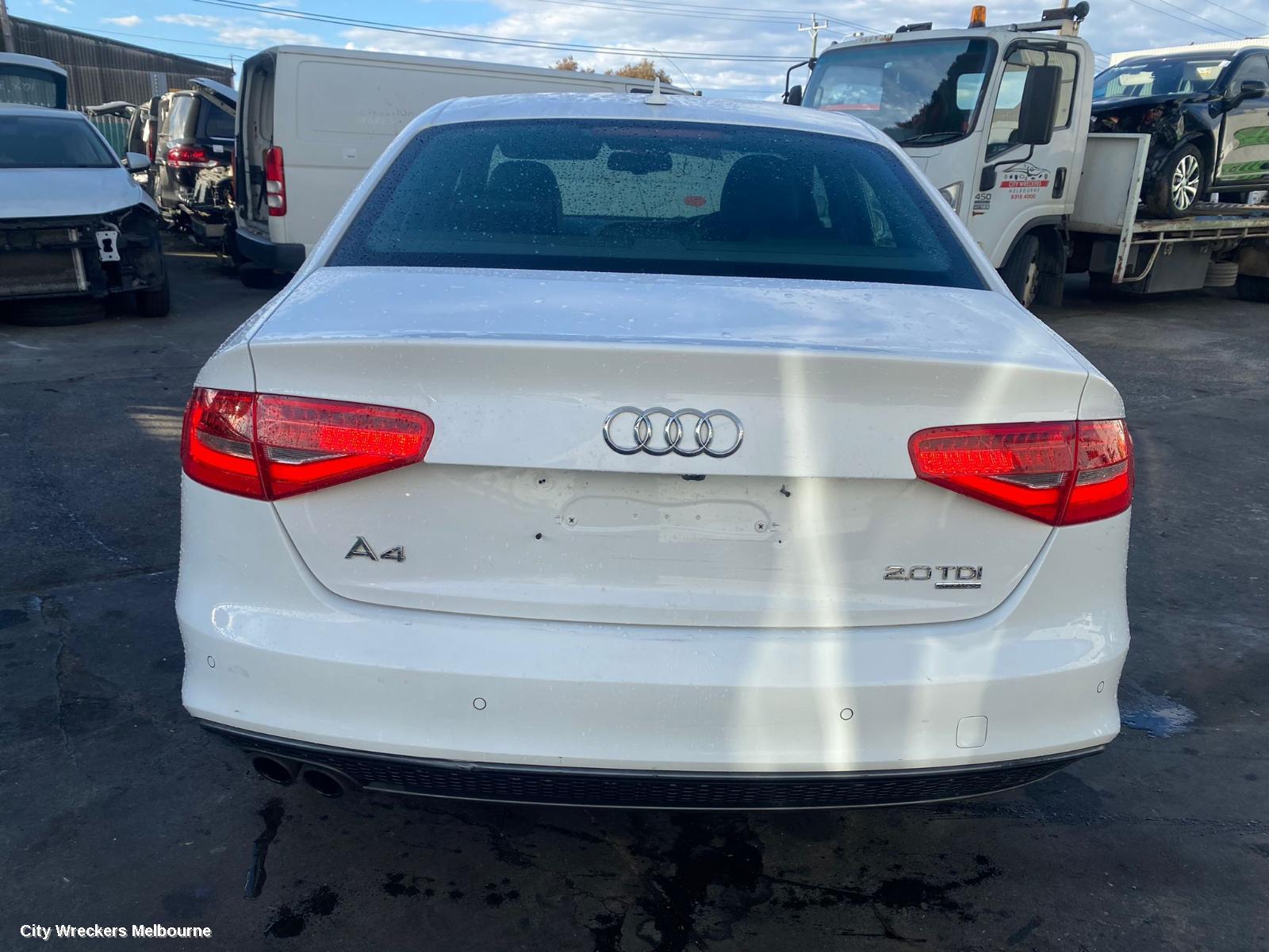 AUDI A4 RIGHT GUARD, B8 8K (A4/S4), 07/2012 - 01/2016