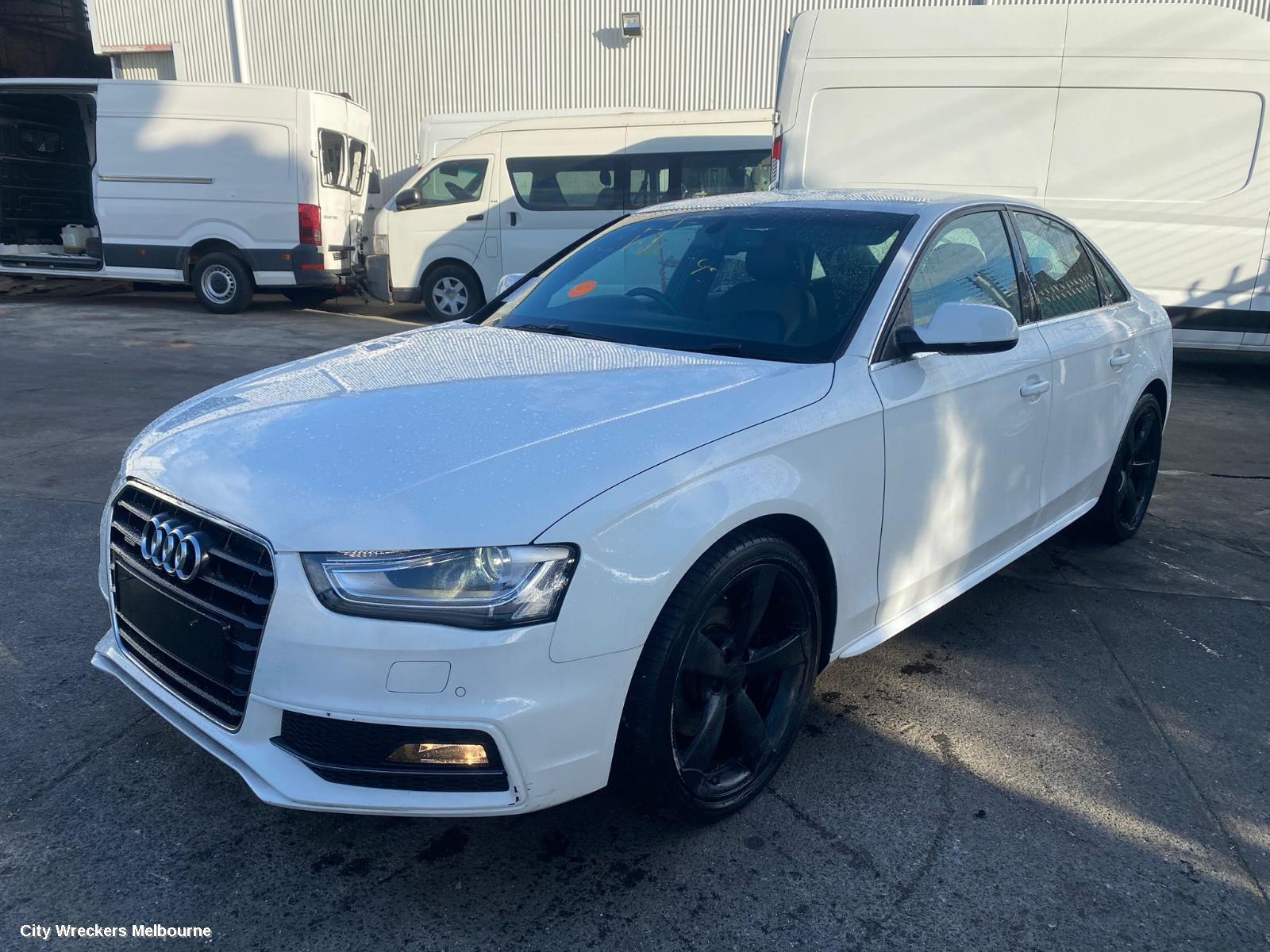 AUDI A4 RIGHT GUARD, B8 8K (A4/S4), 07/2012 - 01/2016