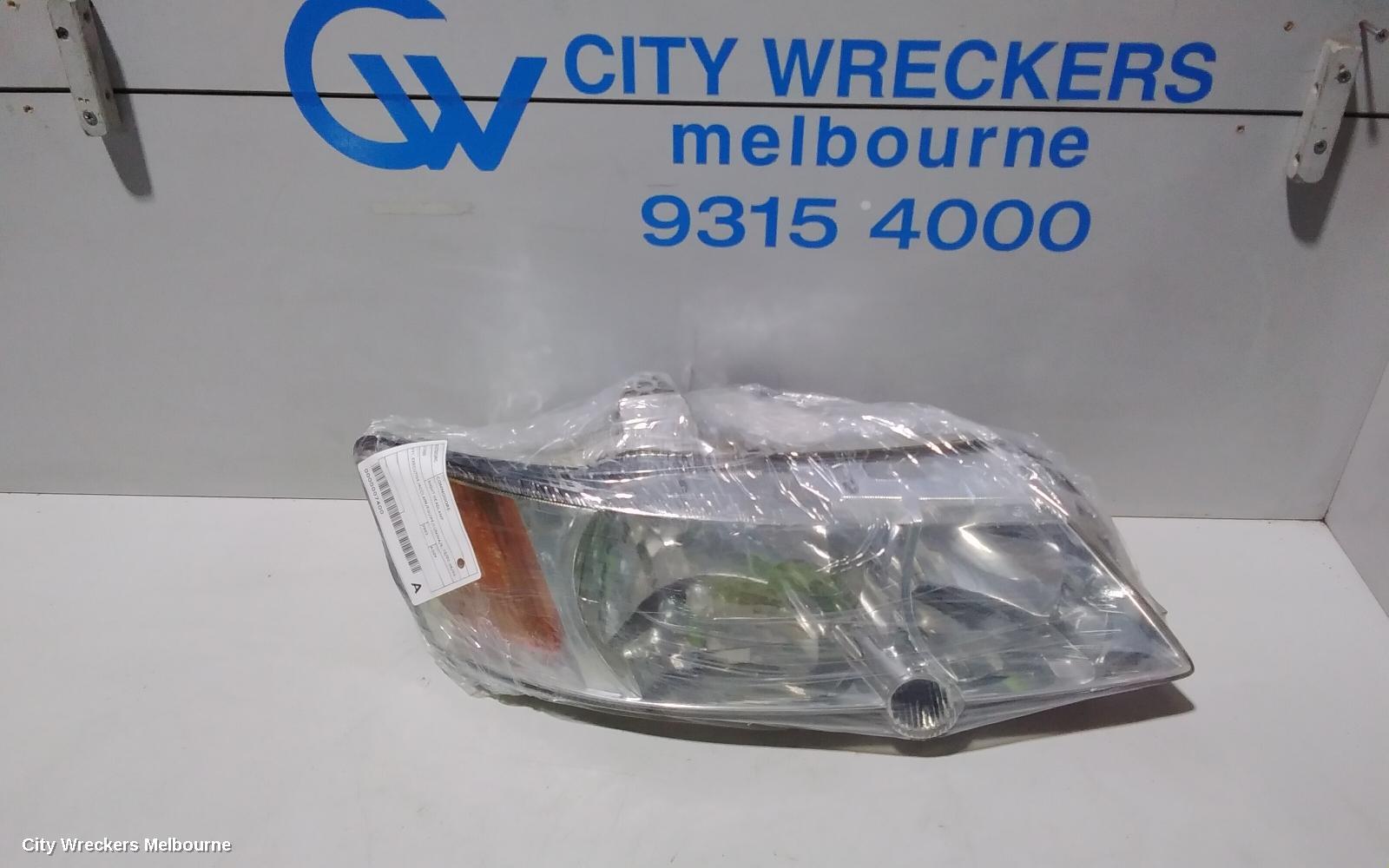 HOLDEN COMMODORE RIGHT HEADLAMP, VY1, EXECUTIVE/ACCLAIM/EQUIPE/LUMINA/S, 10/2002 - 08/2003