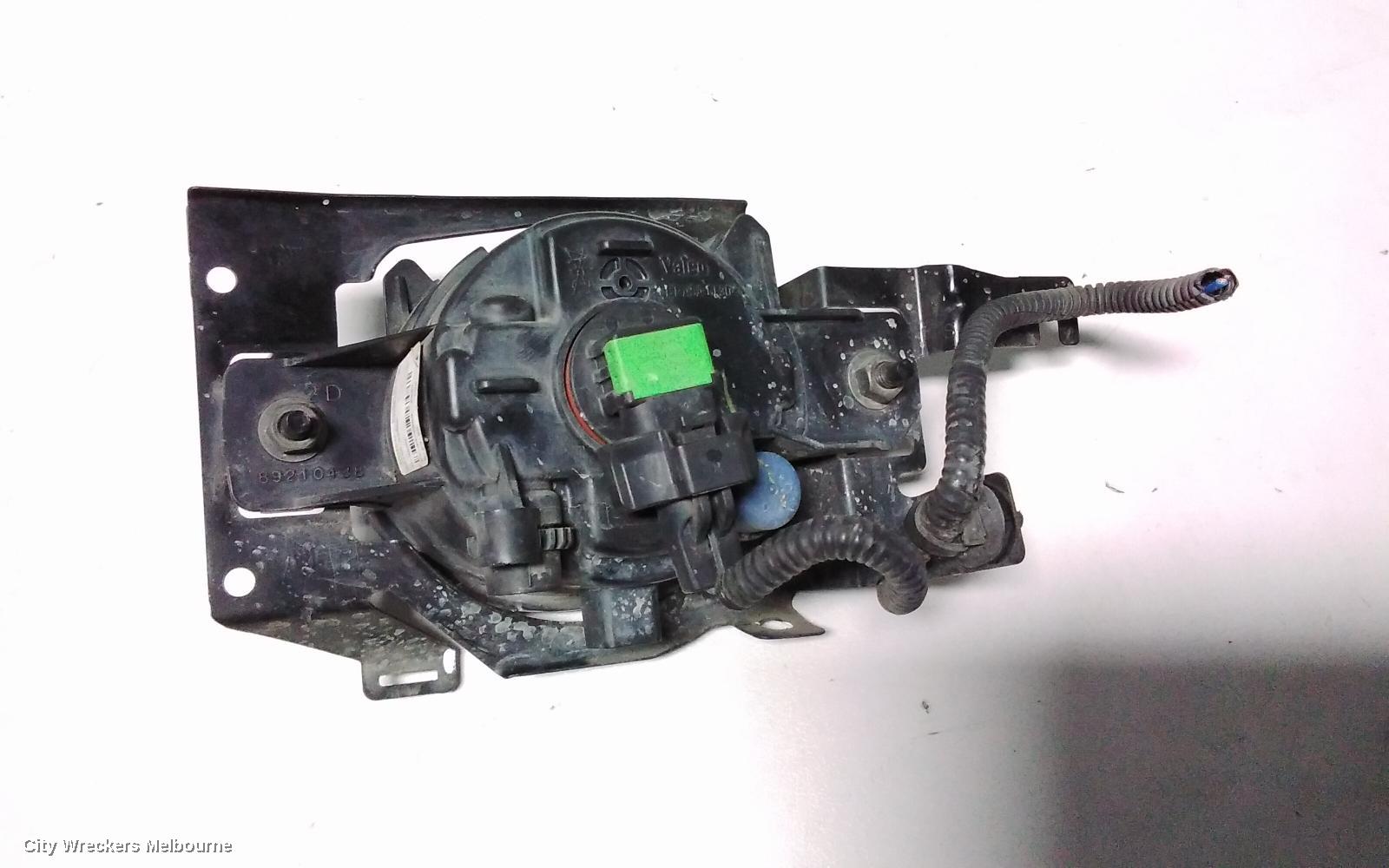 NISSAN MAXIMA RIGHT INDICATOR/FOG/SIDE, BUMPER FOGLAMP, J32, 05/2010 - 09/2014