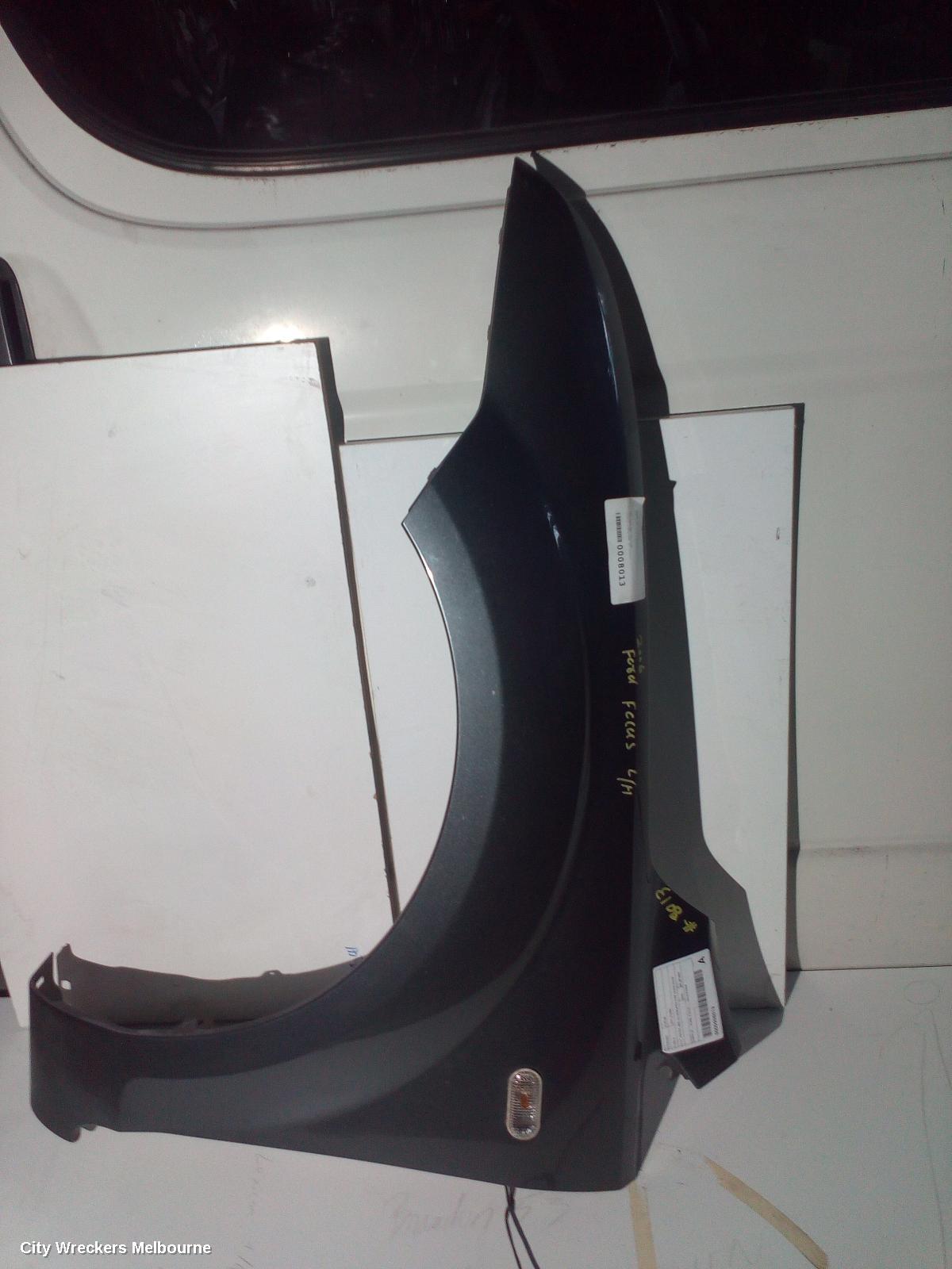 FORD FOCUS LEFT GUARD, LS-LT, HATCH, XR5, W/ REPEATER TYPE, 02/2006 - 02/2008