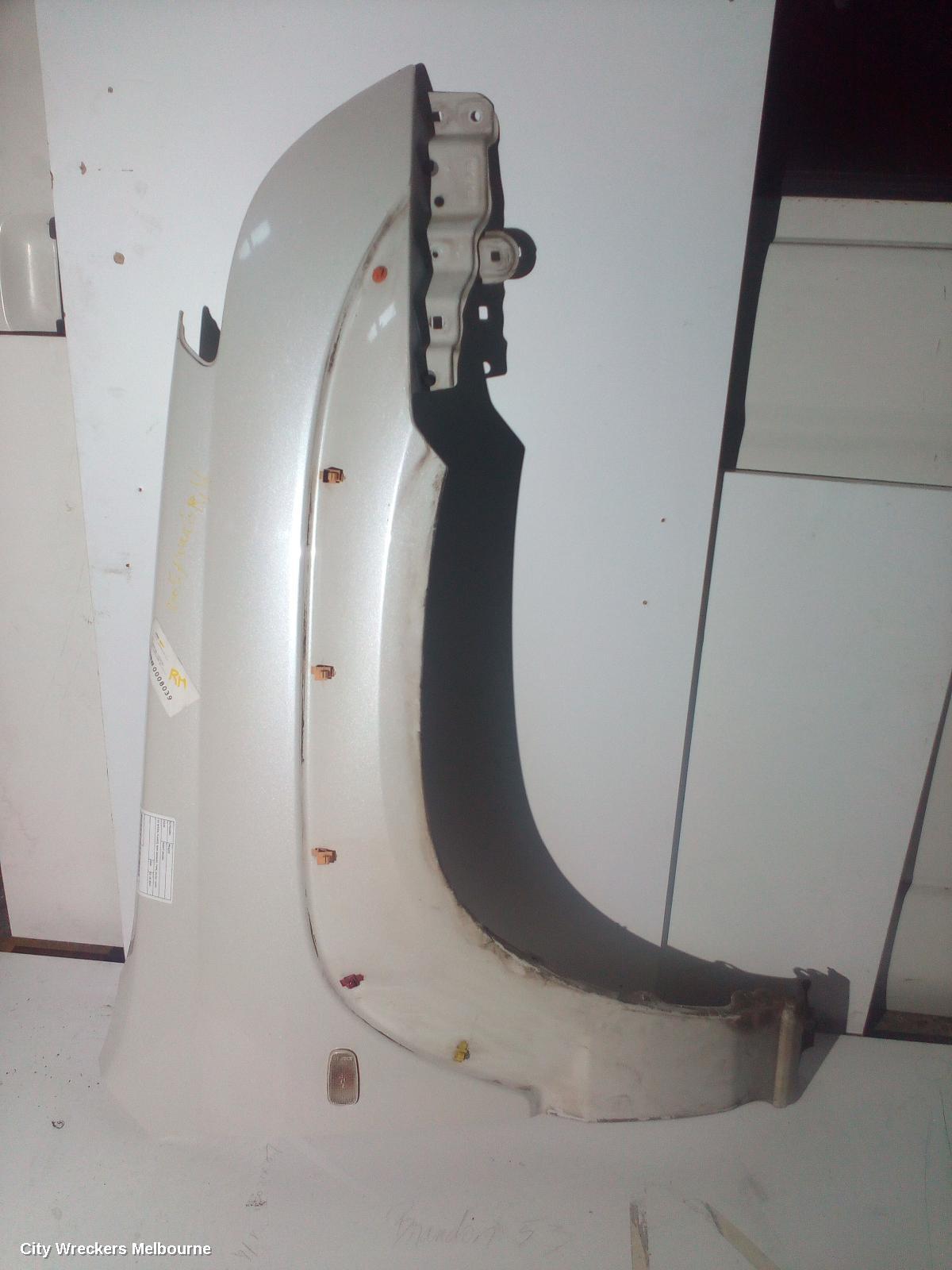 TOYOTA PRADO RIGHT GUARD, 120 SERIES, FLARED, NON SNORKEL TYPE, 02/2003 - 10/2009