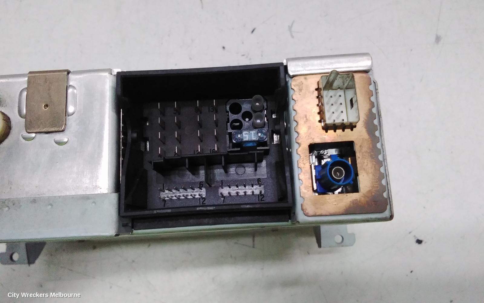 BMW 5 SERIES RADIO/CD/DVD/SAT/TV, 6 DISC CD STACKER (IN GLOVE BOX), E60/E61, 10/2003 - 04/2010