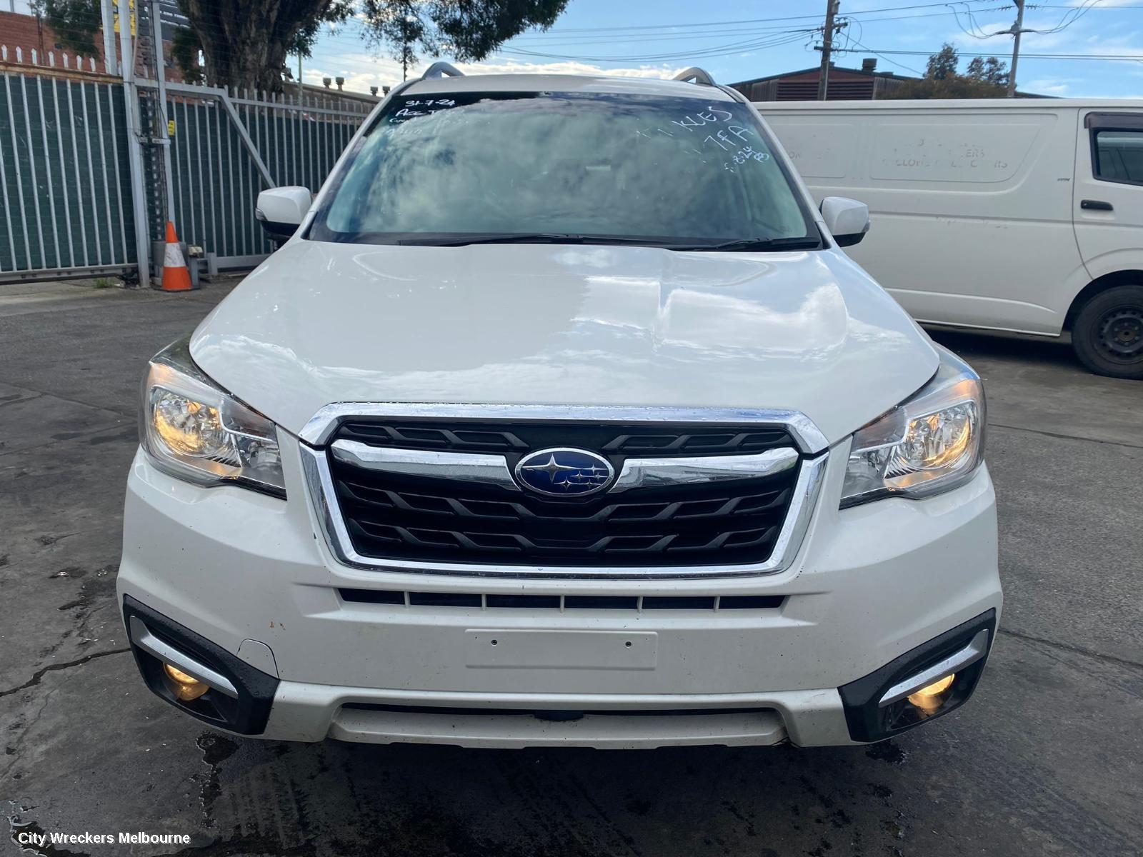SUBARU FORESTER LEFT HEADLAMP, SJ, HALOGEN TYPE, 02/2016 - 08/2018