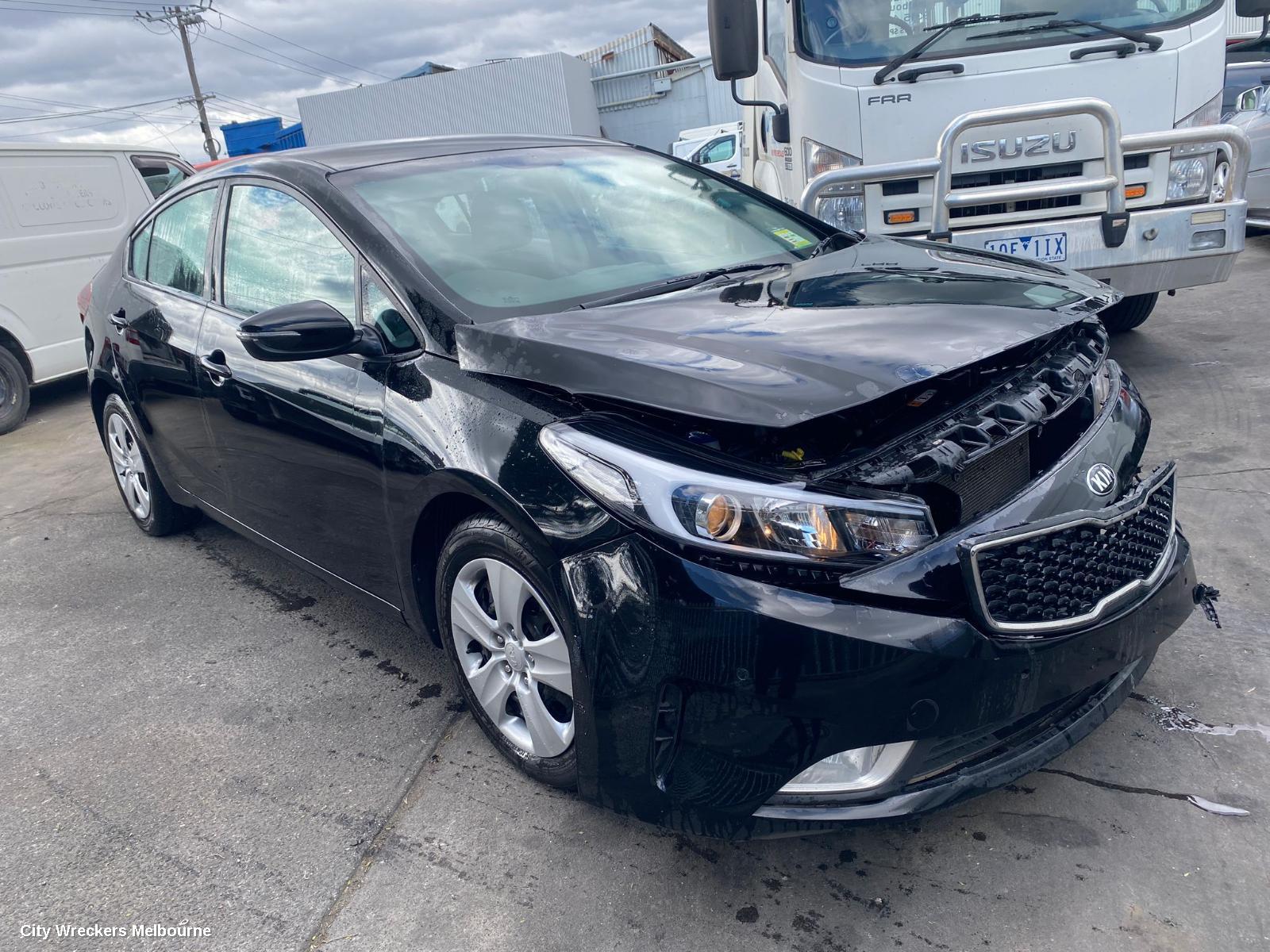 KIA CERATO RIGHT REAR DOOR, YD, SEDAN, 04/2013 - 05/2018