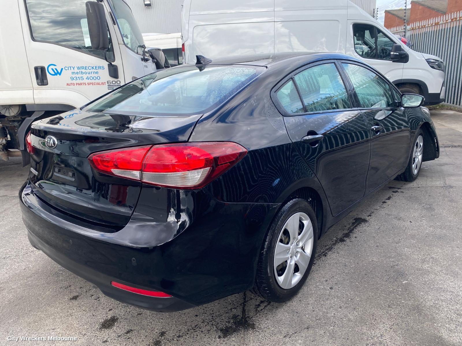 KIA CERATO RIGHT REAR DOOR, YD, SEDAN, 04/2013 - 05/2018