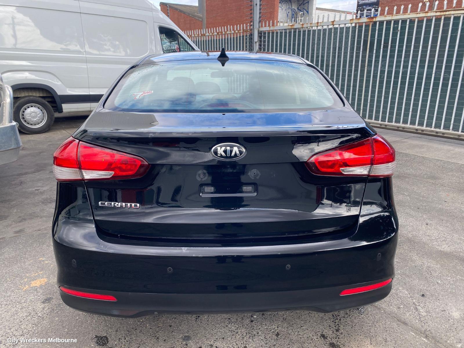 KIA CERATO RIGHT REAR DOOR, YD, SEDAN, 04/2013 - 05/2018
